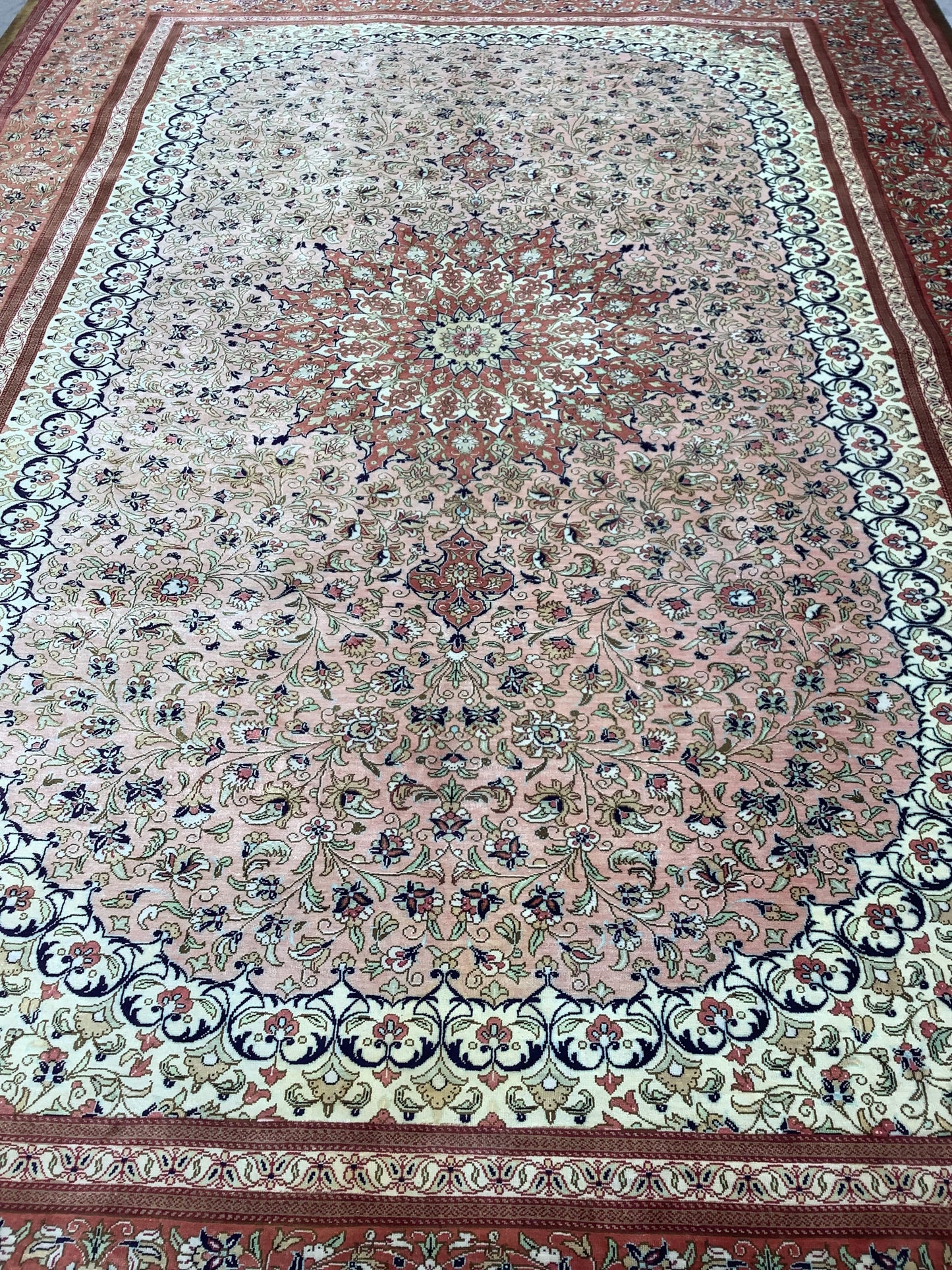 PURE SILK QOM