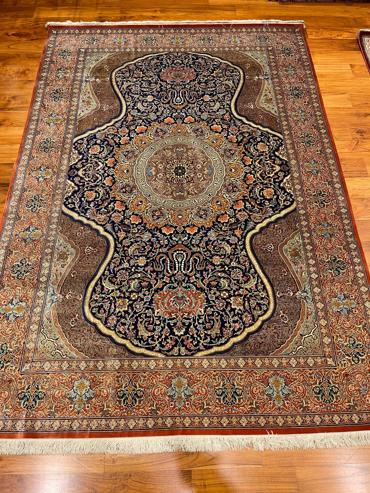 Golestan Qom Silk