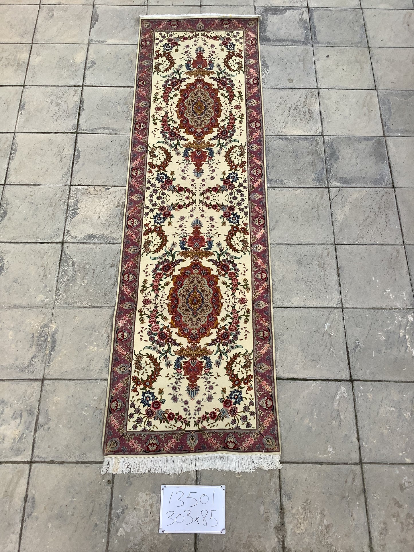 BENAM TABRIZ RUNNER