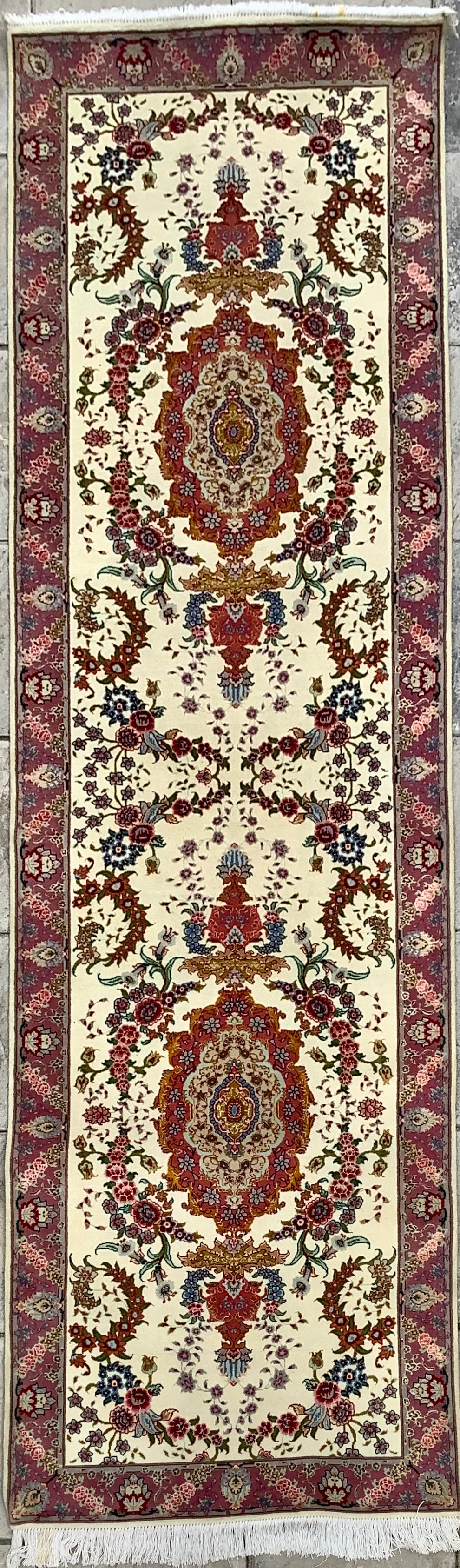 BENAM TABRIZ RUNNER