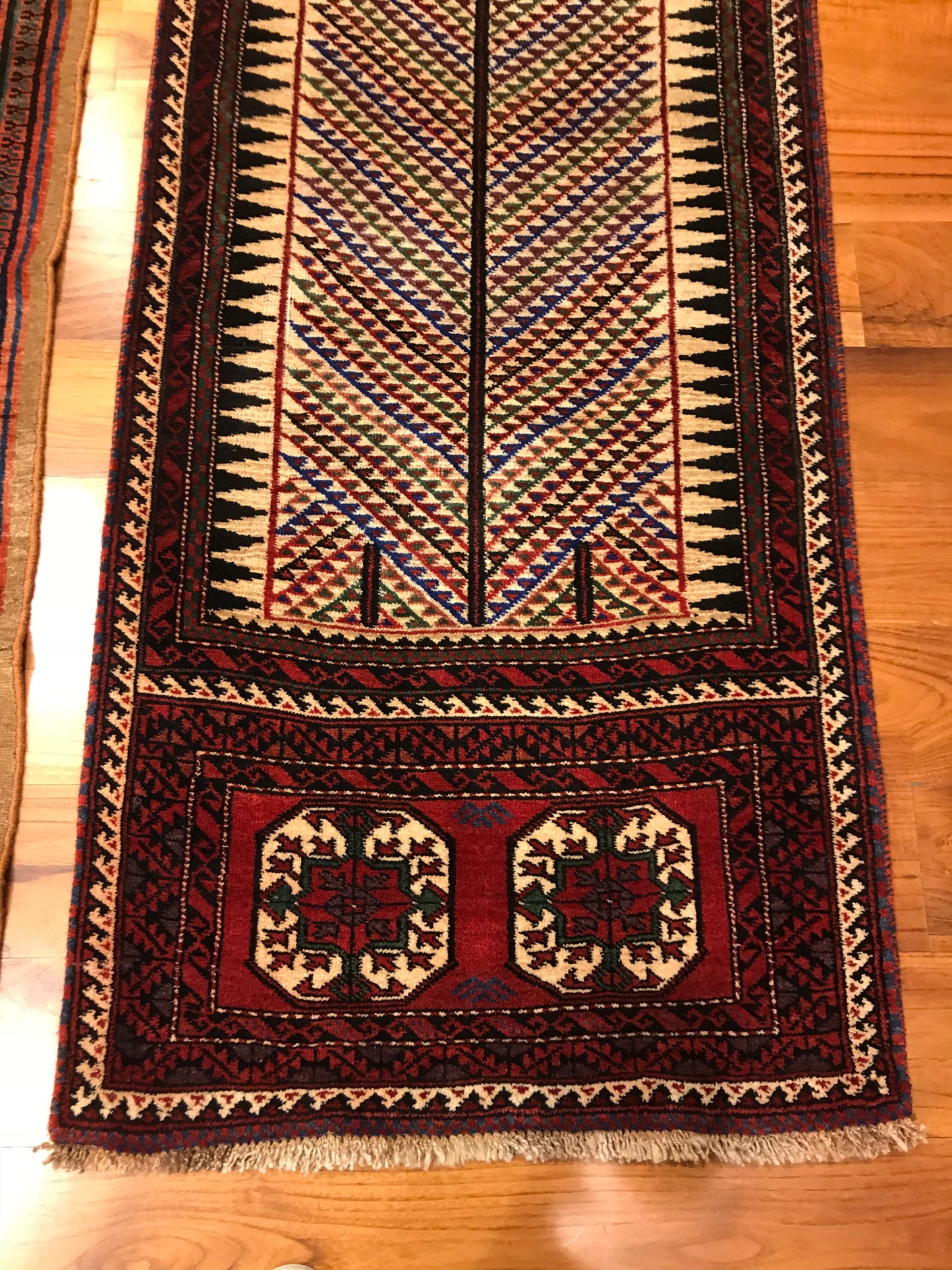 NARROW ANTIQUE RUNNER