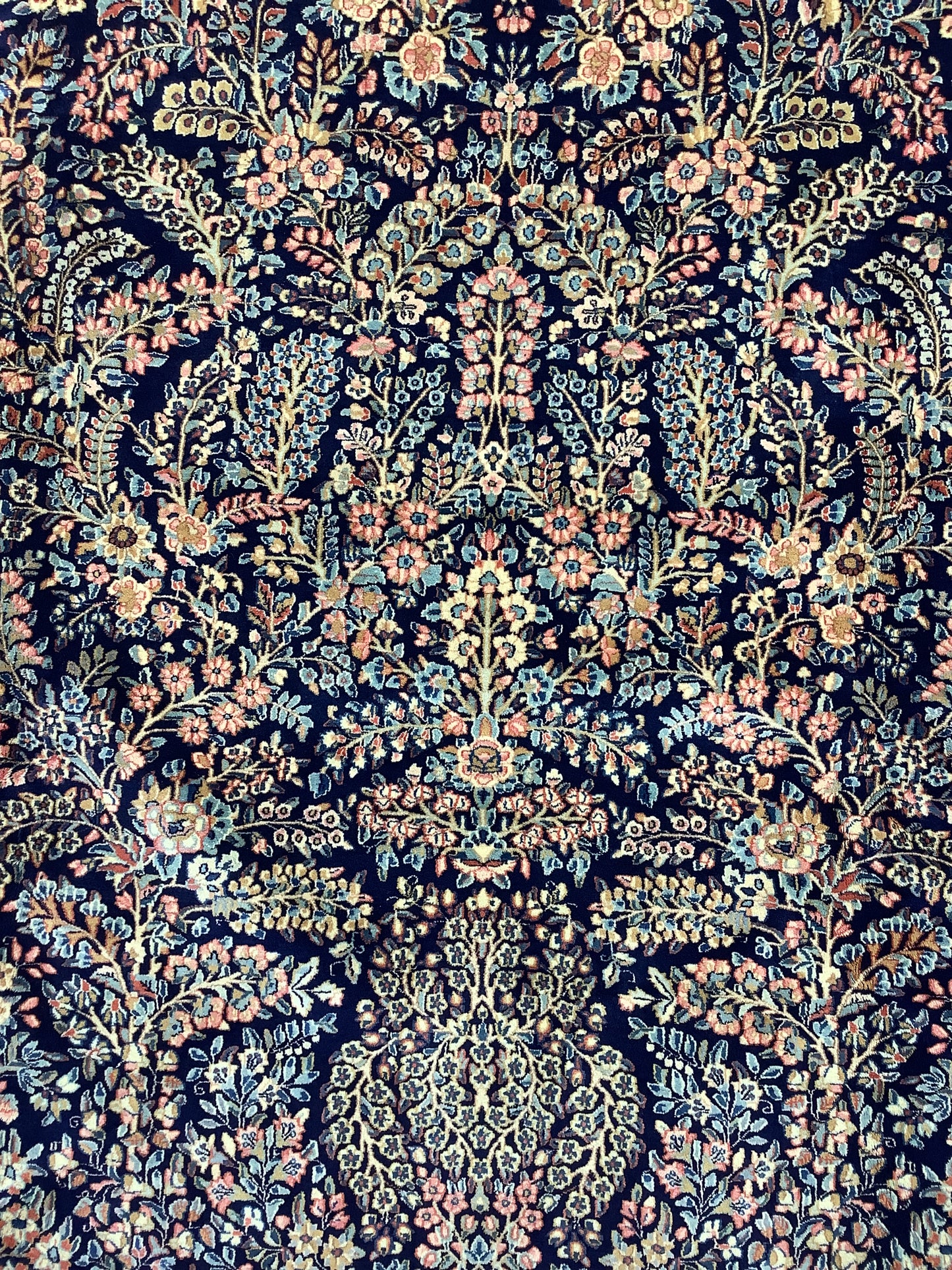 1,001 FLOWERS