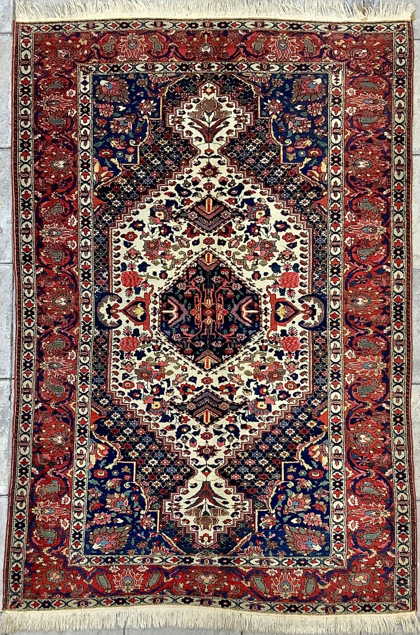 ANTIQUE STARRY BAKHTIAR