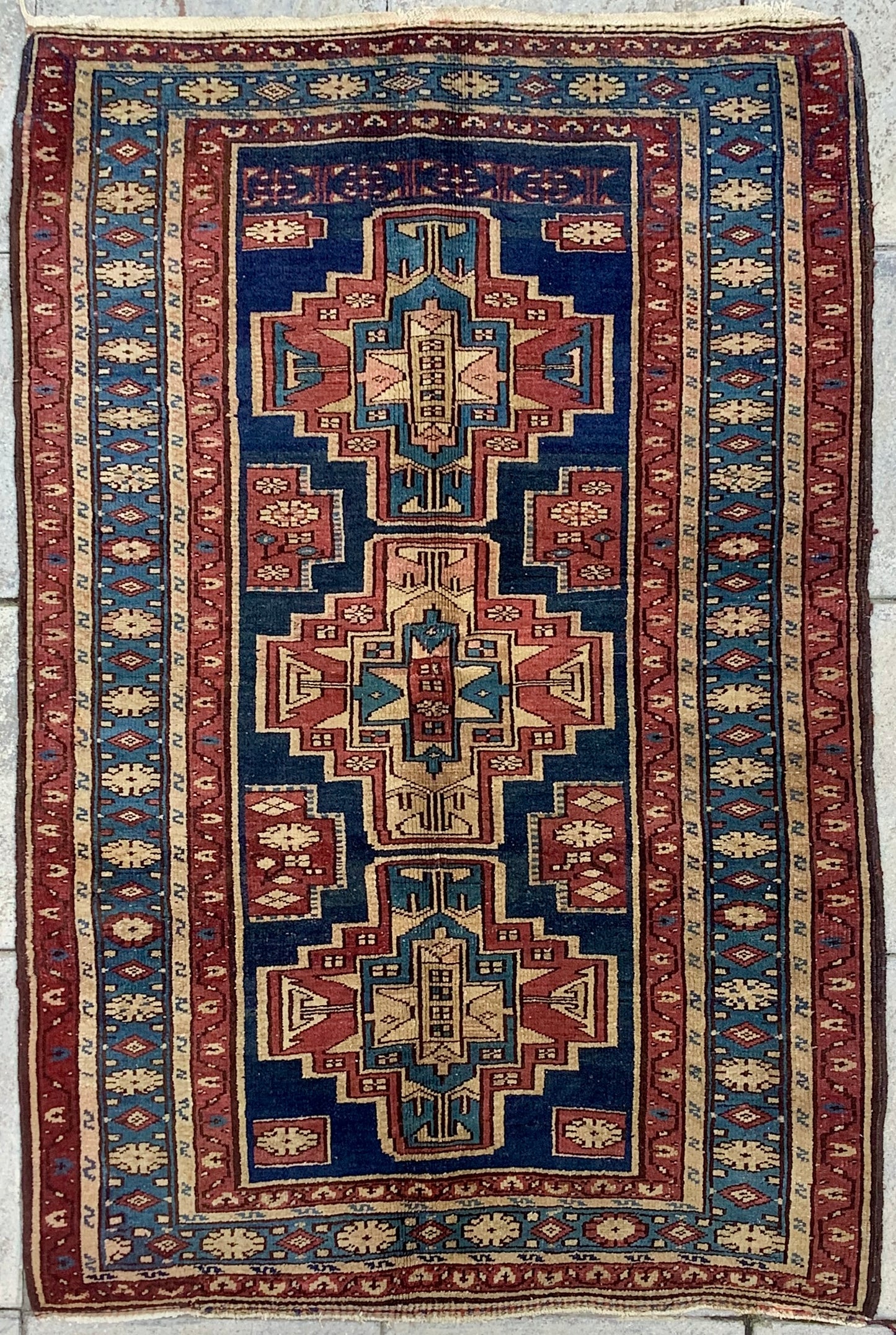 Kuba Goodie Antique