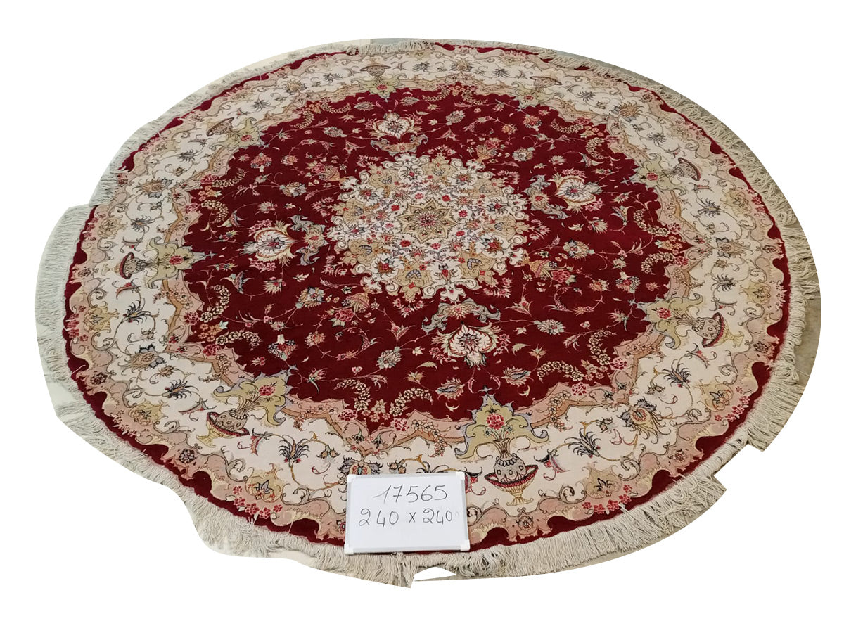 RUBY ROUND RICHES