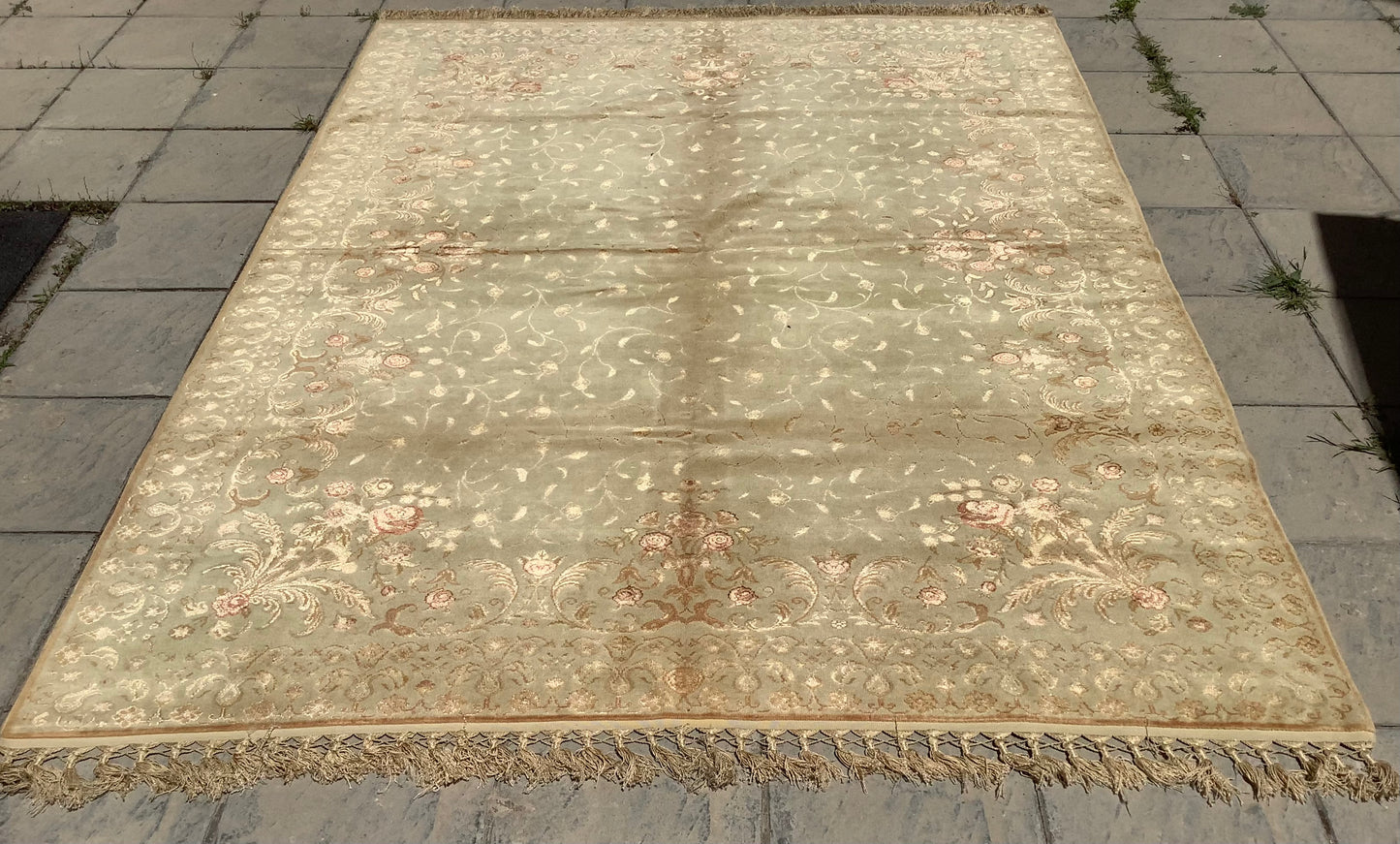 Pastel Ushak With Silk