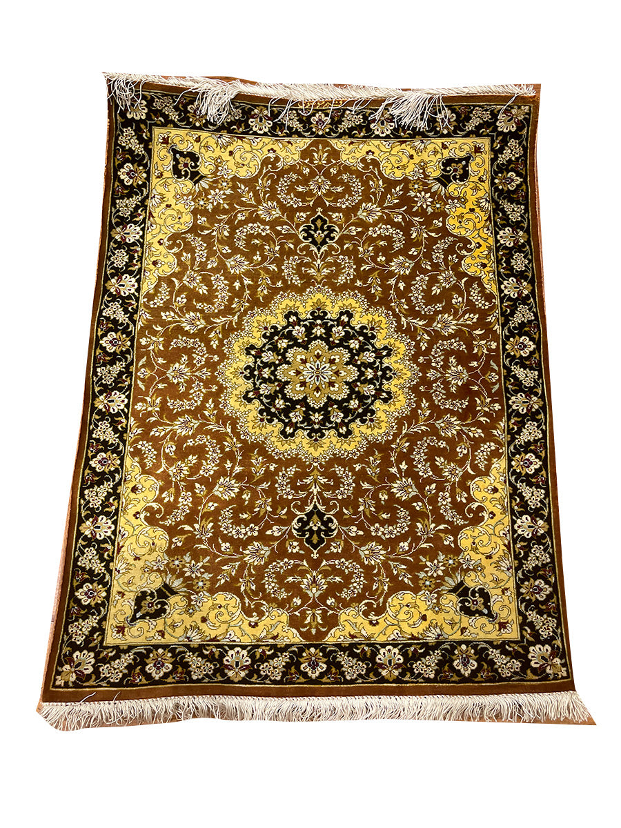 Mini Silk Qom