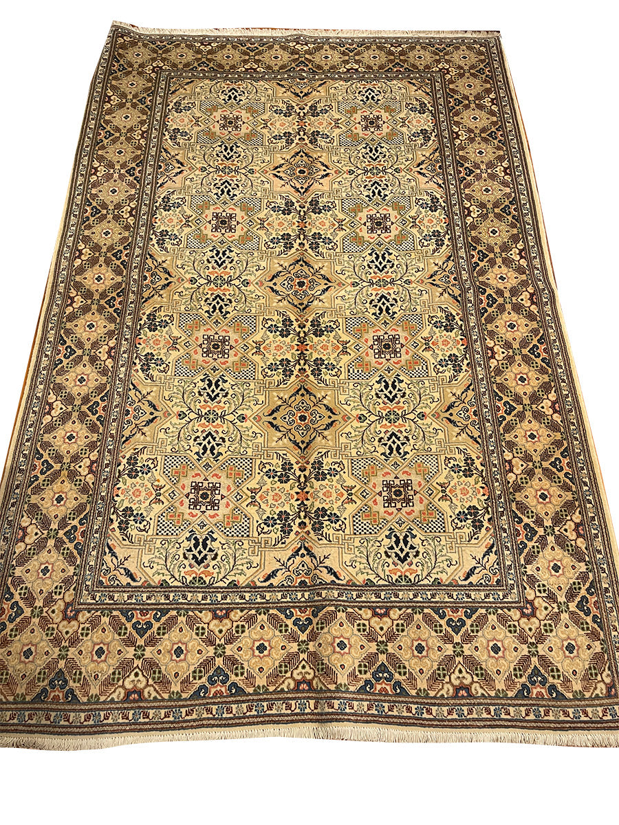 GEOMETRIC ARABESQUE GARDEN