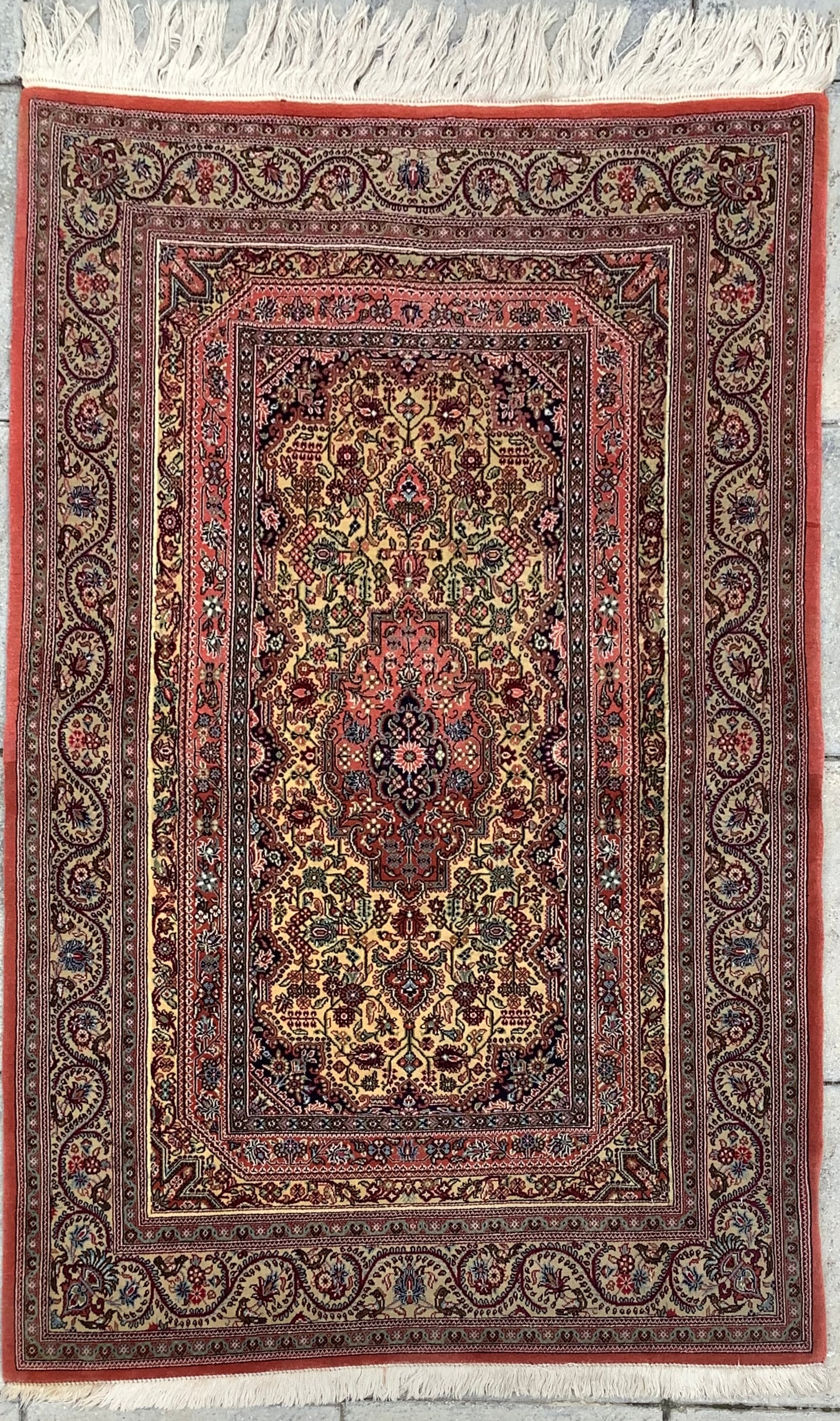 FINE SAFFRON QOM