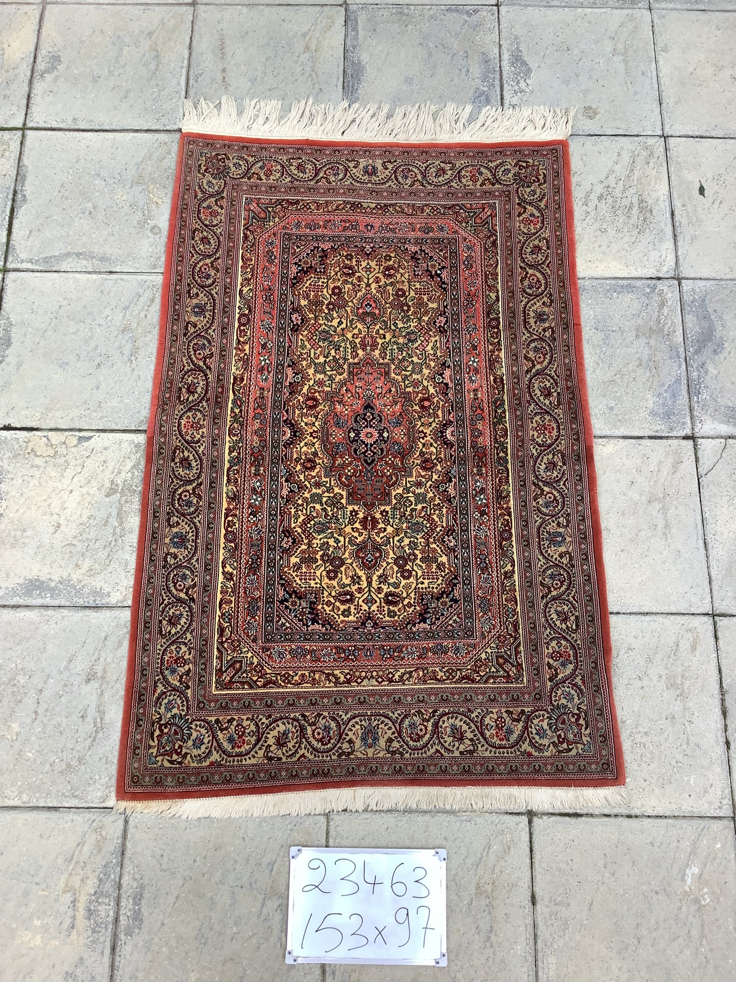 FINE SAFFRON QOM