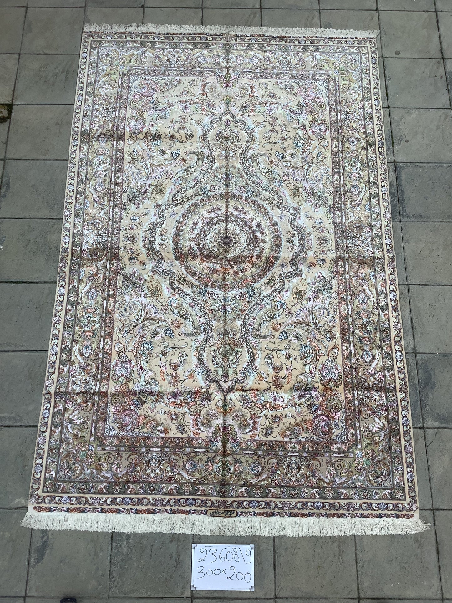 NOVINFAR PAIR ON SILK