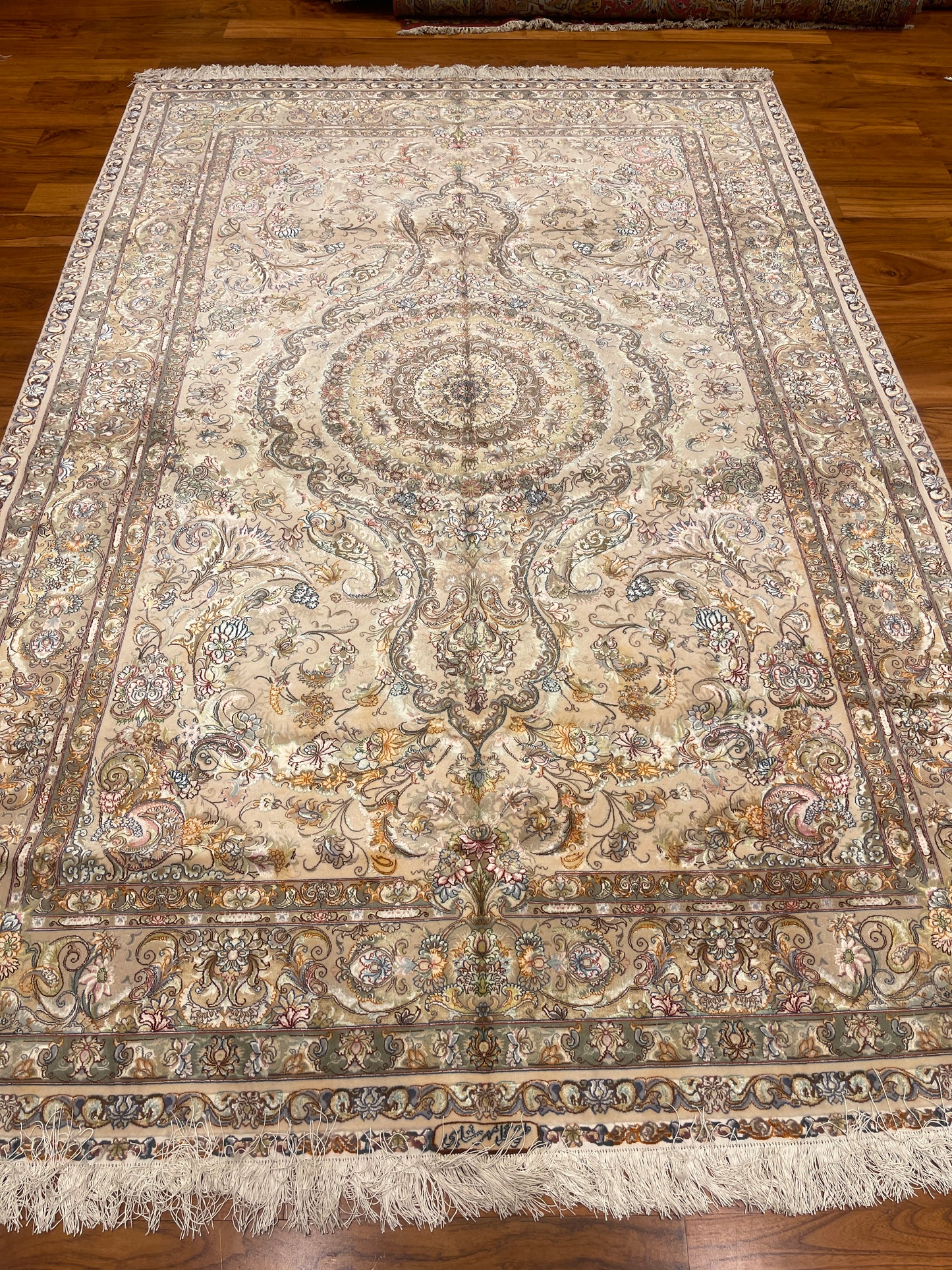 NOVINFAR PAIR ON SILK