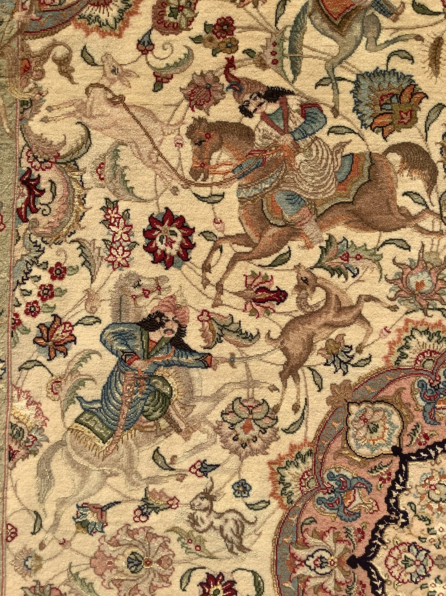 ROYAL HUNTING TABRIZ ON SILK