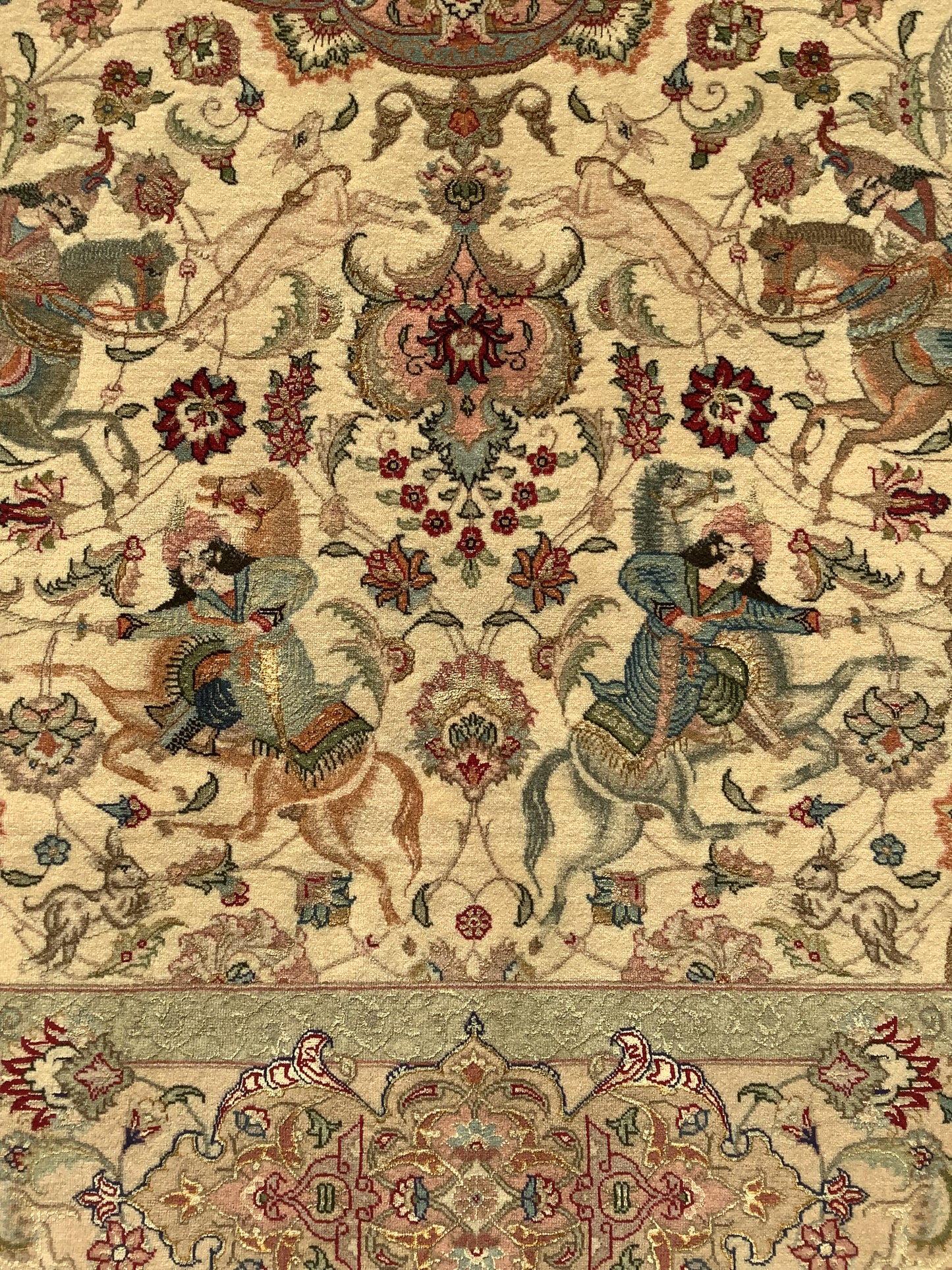 ROYAL HUNTING TABRIZ ON SILK