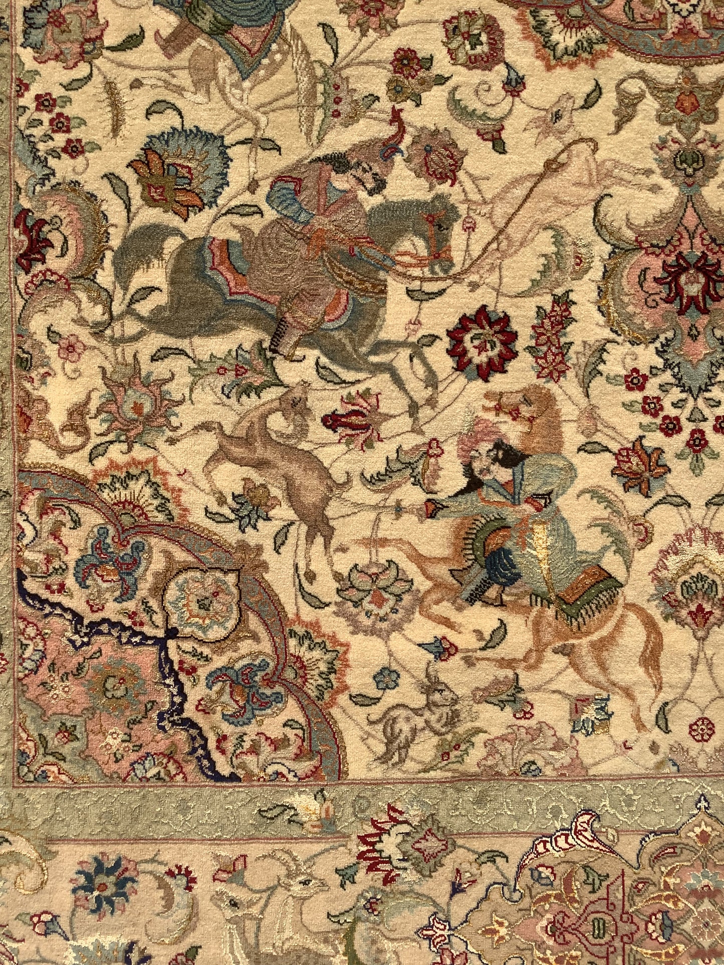 ROYAL HUNTING TABRIZ ON SILK