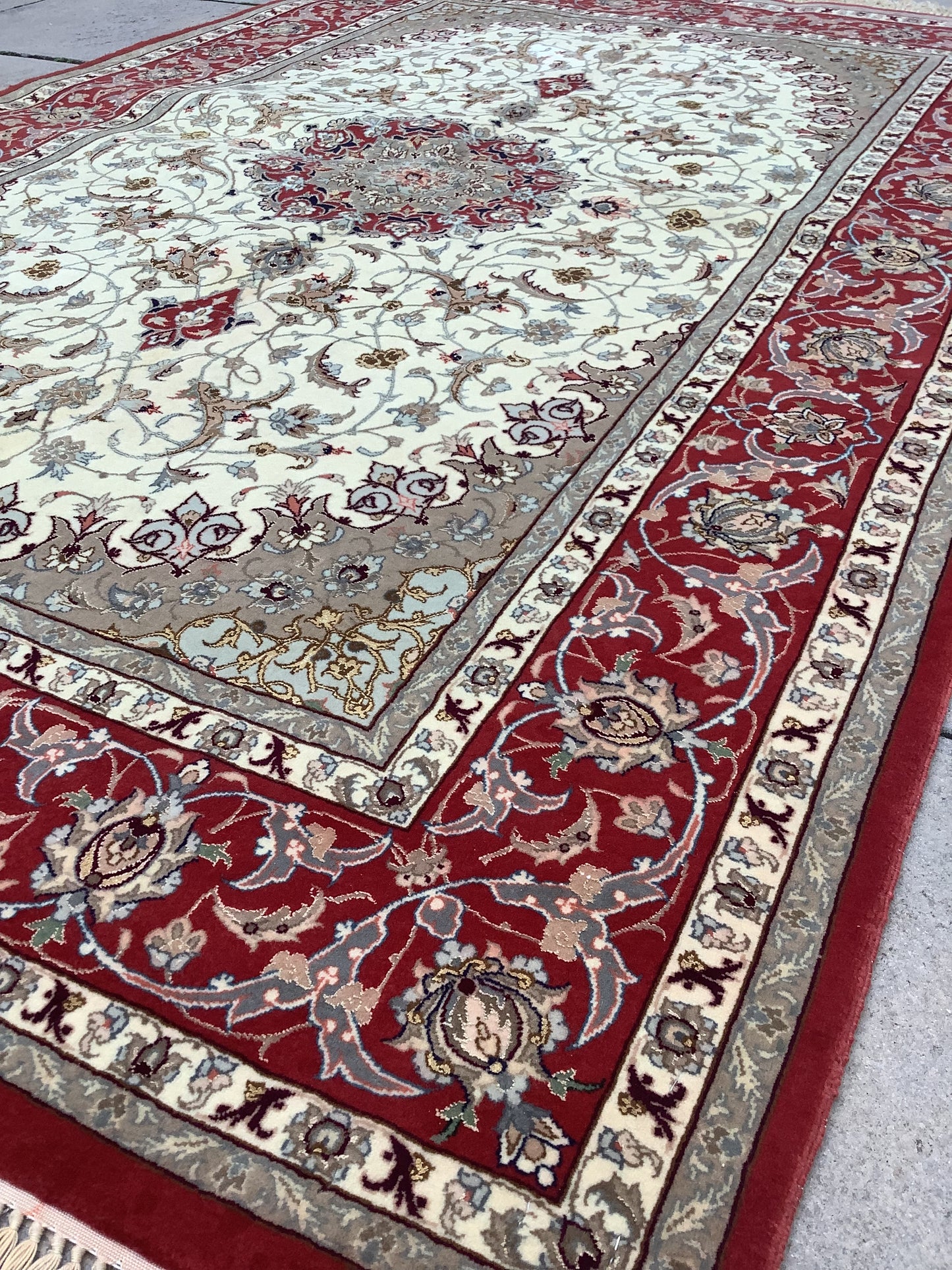 EXQUISITE ISFAHAN PAIR