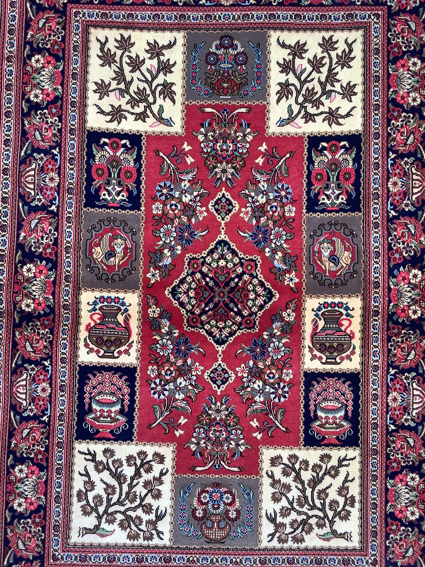 MEDALLION GARDEN QOM