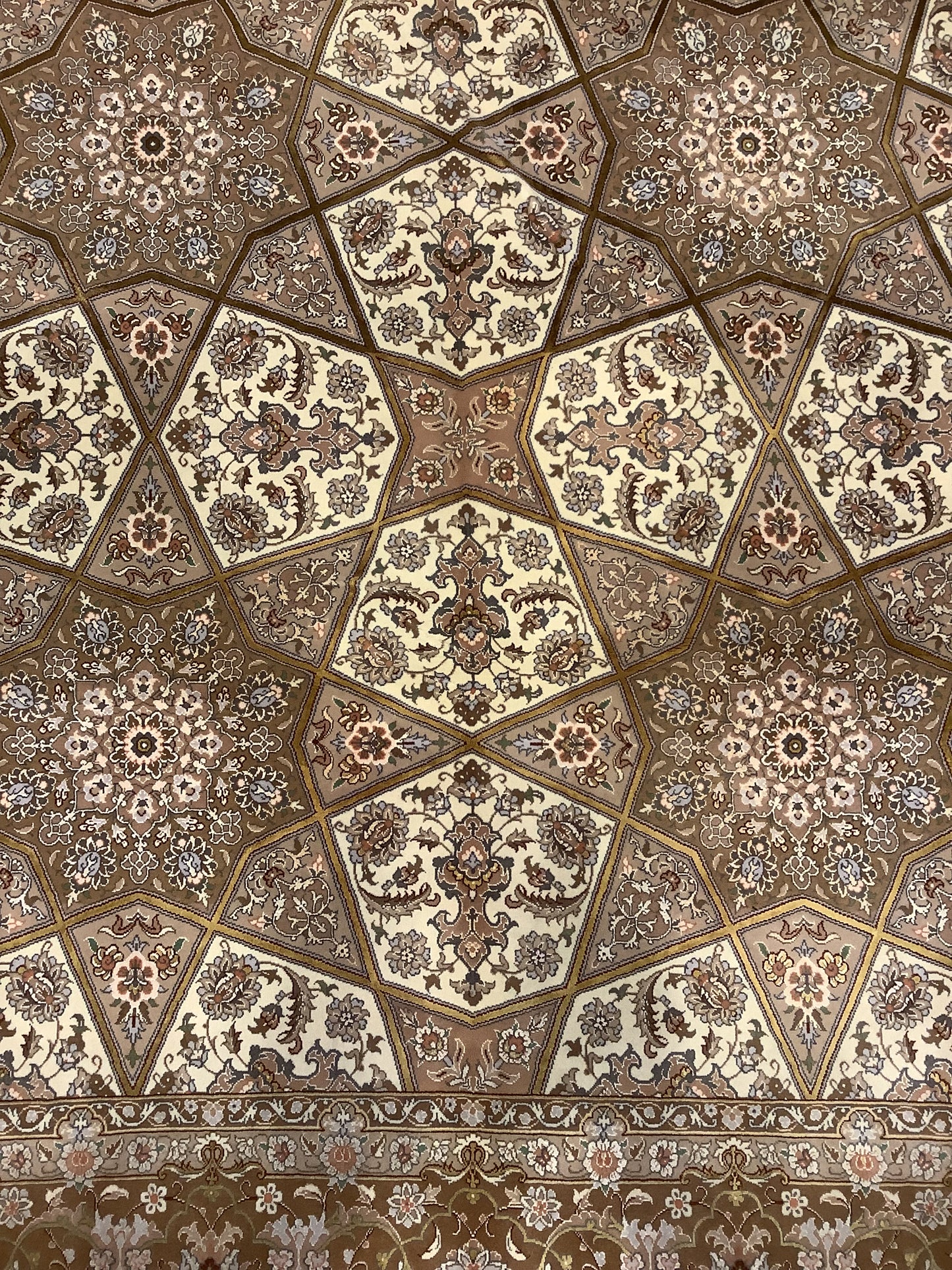 BROWNIAN GEOMETRY