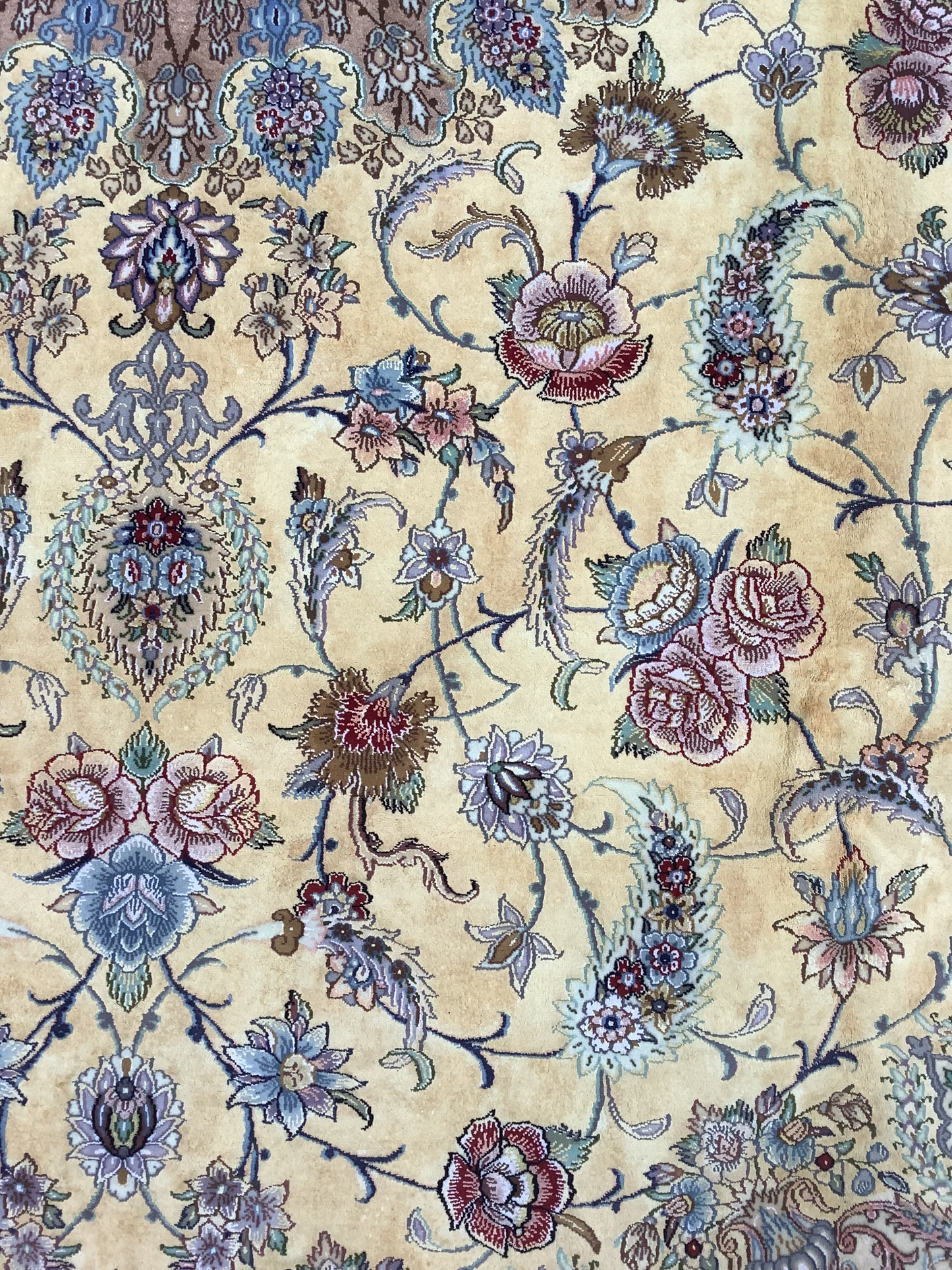 EXTRA FINE SAFFRON SILK ISFAHAN