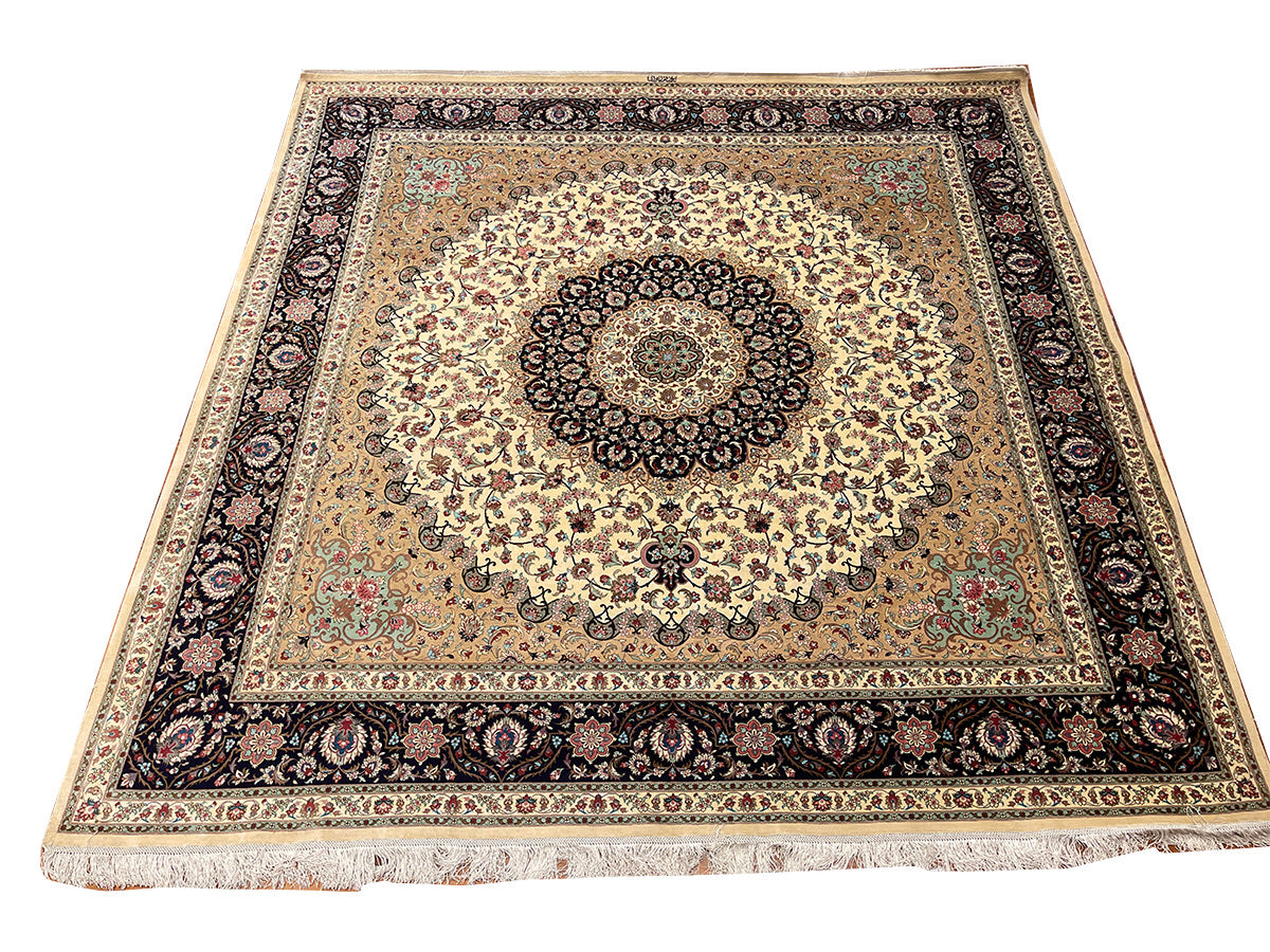 SQUARE PURE SILK