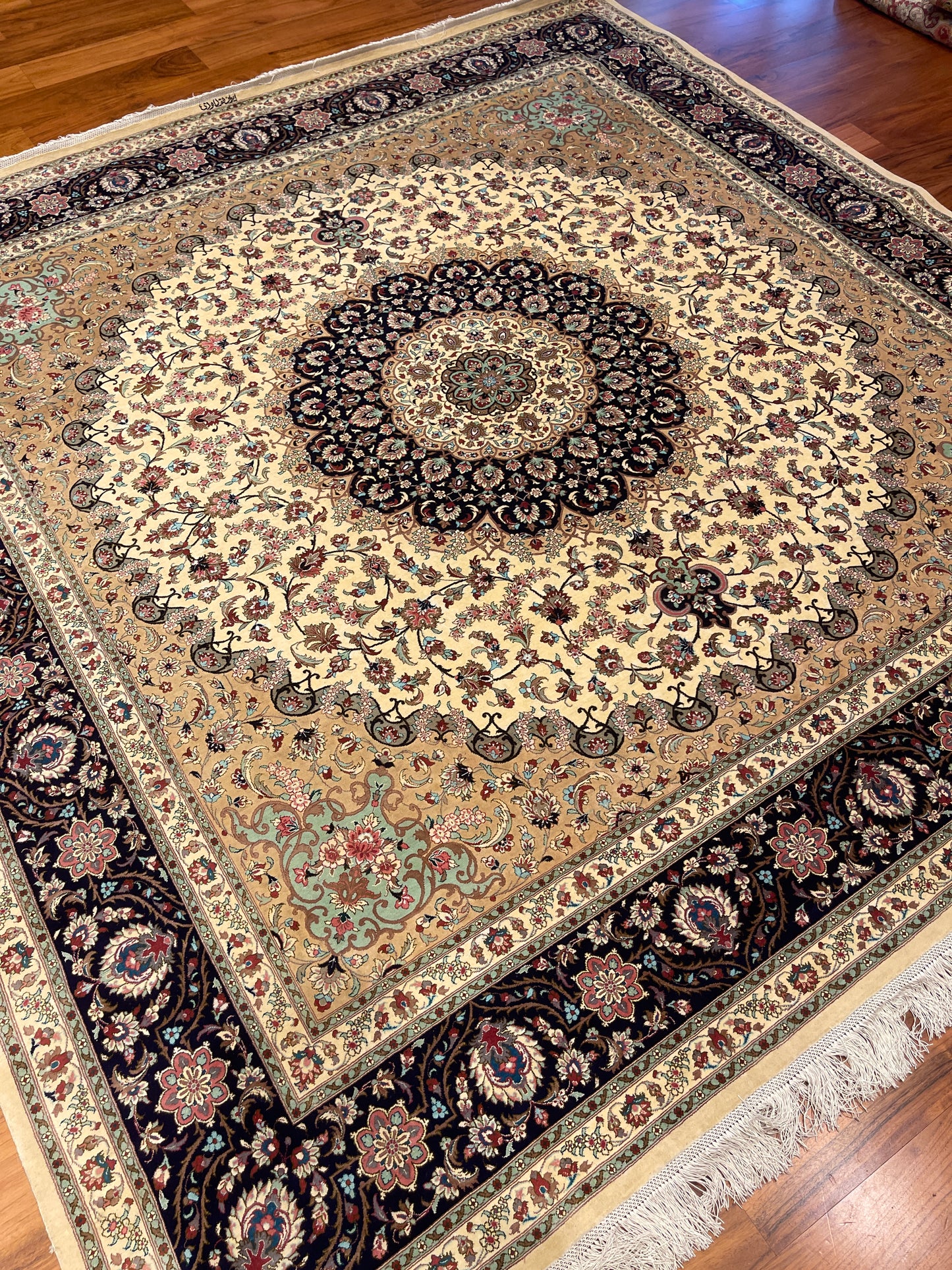 SQUARE PURE SILK