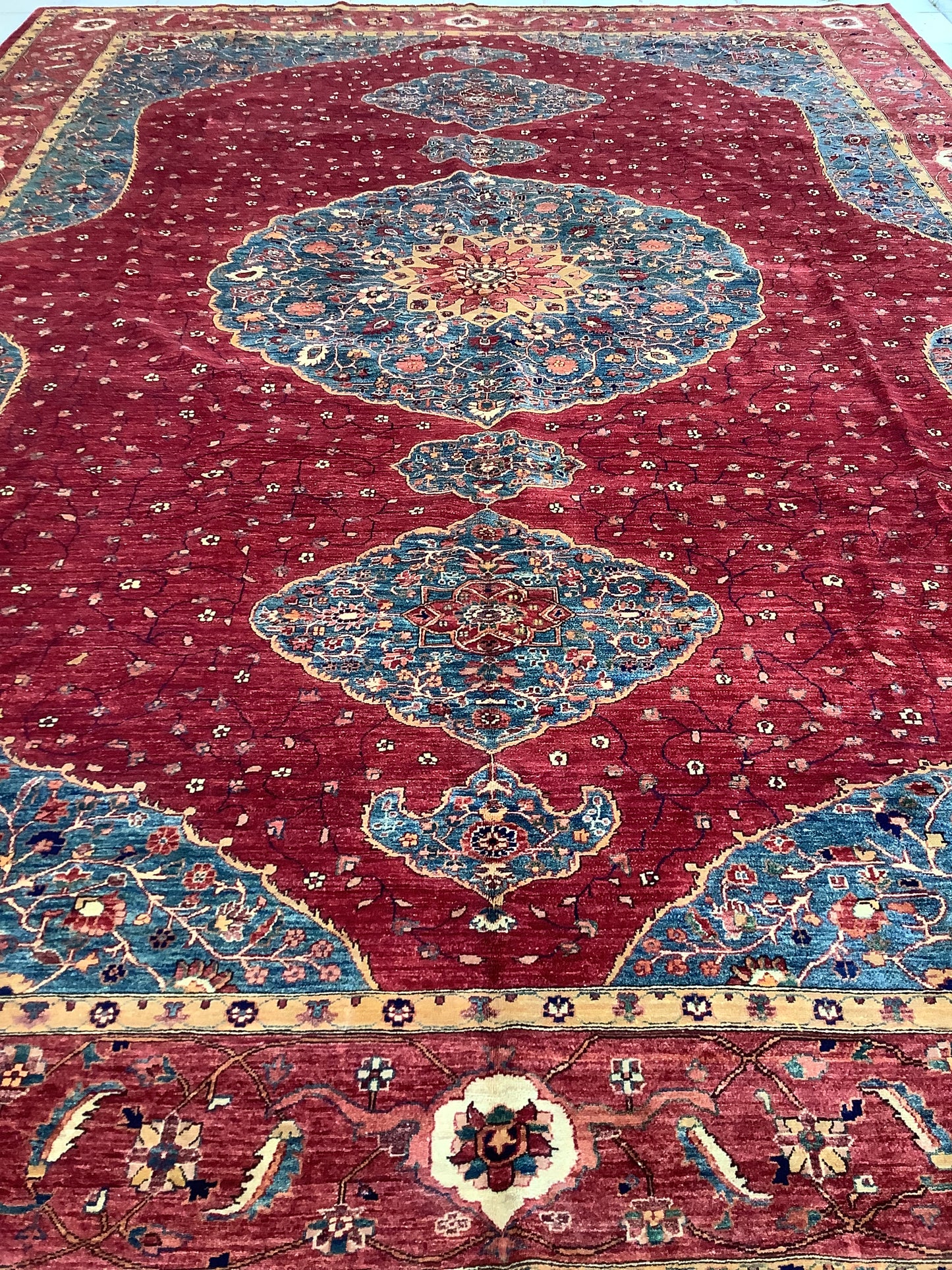 MAJESTIC JALILI PALACE CARPET