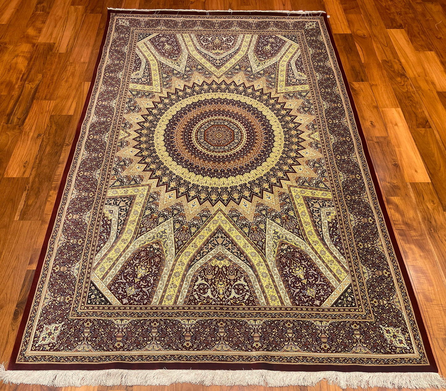 Gombad Qom Silk