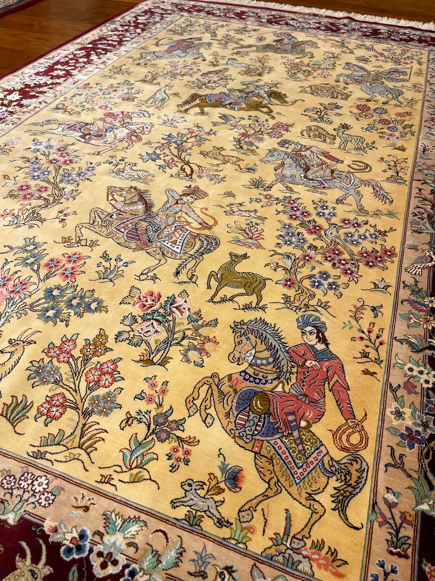 SAFFRON SILK ROYAL HUNT