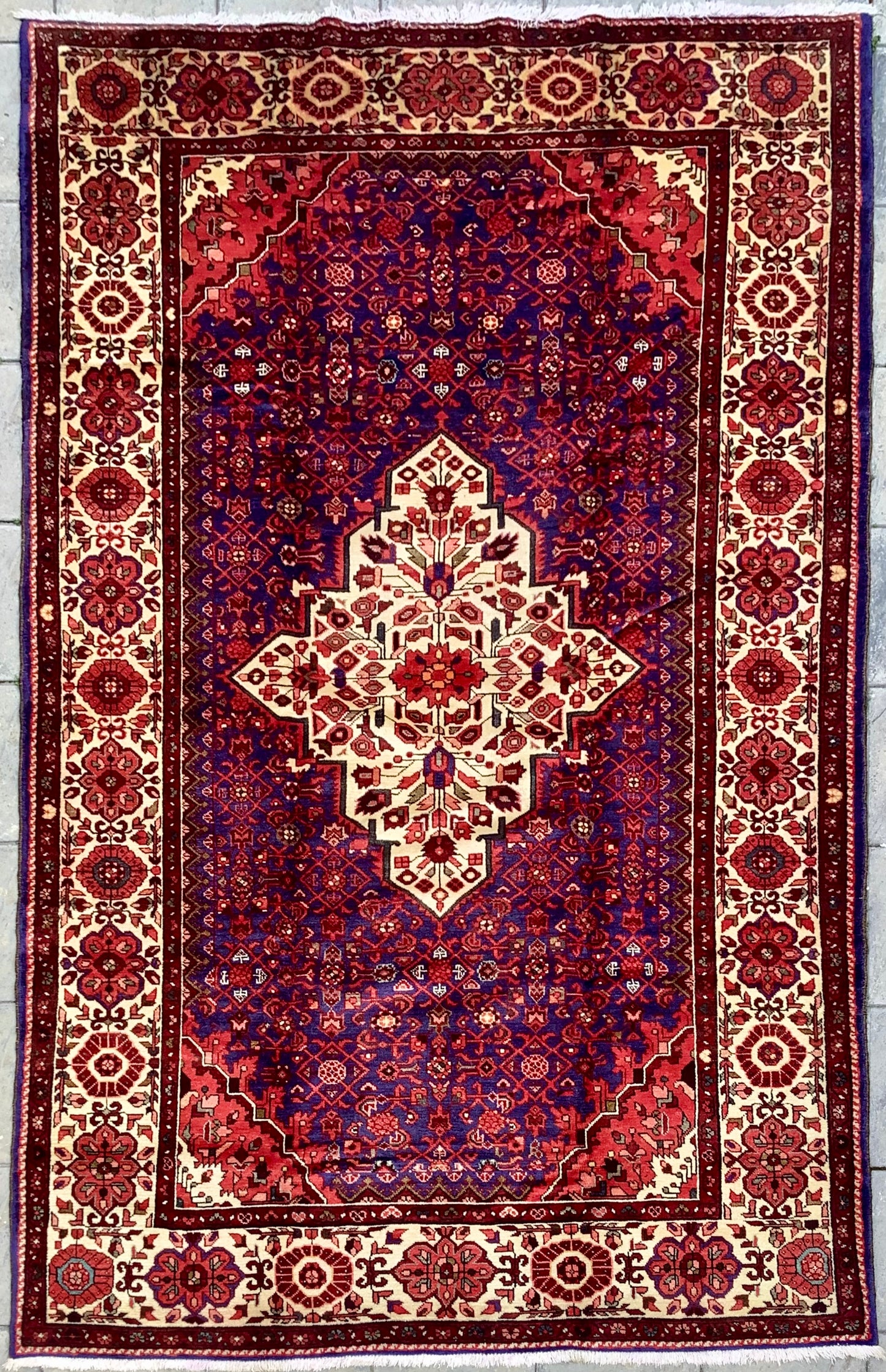 MALAYER MAGNIFICENCE