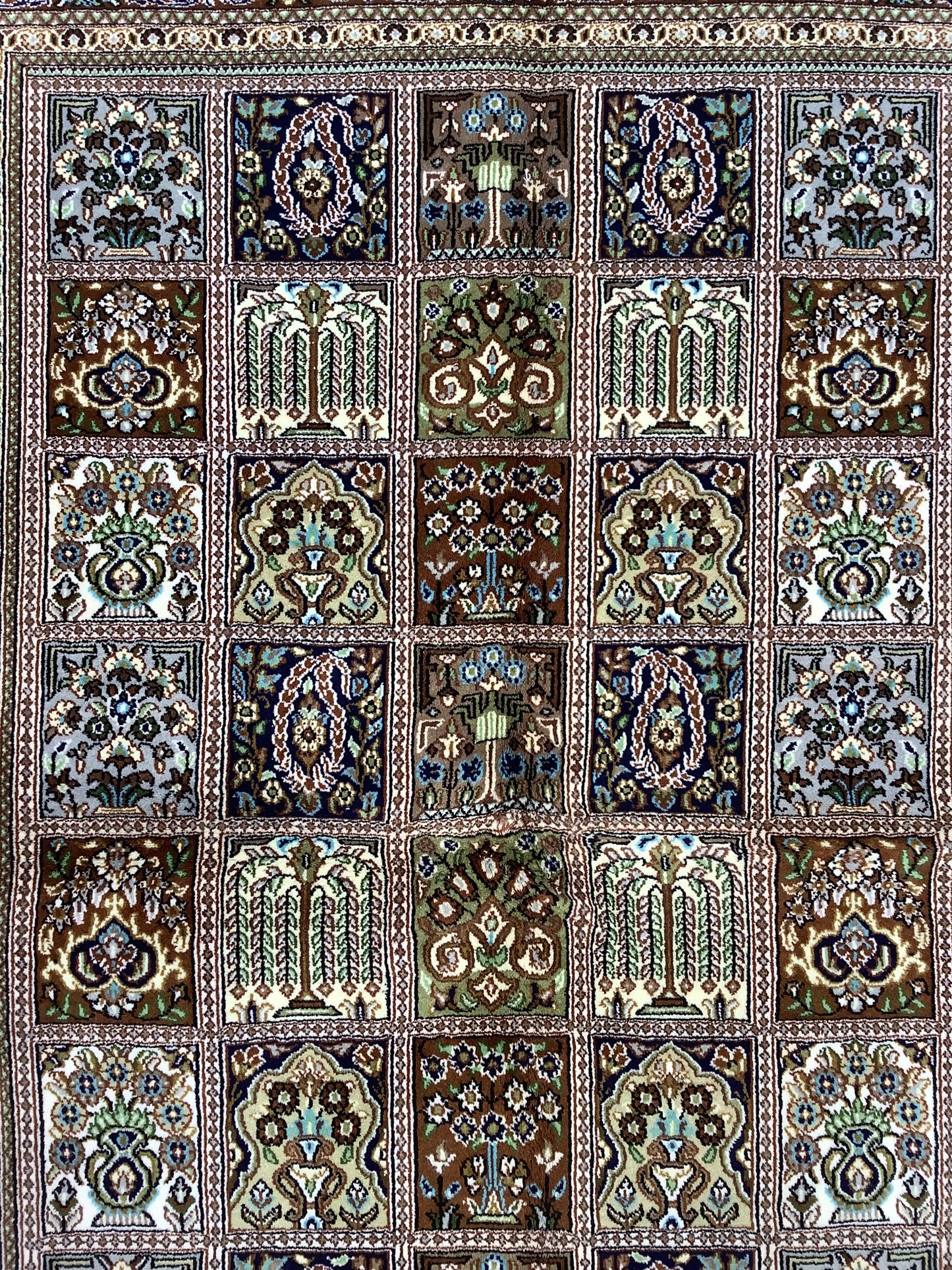 SORAYA GARDEN CARPET