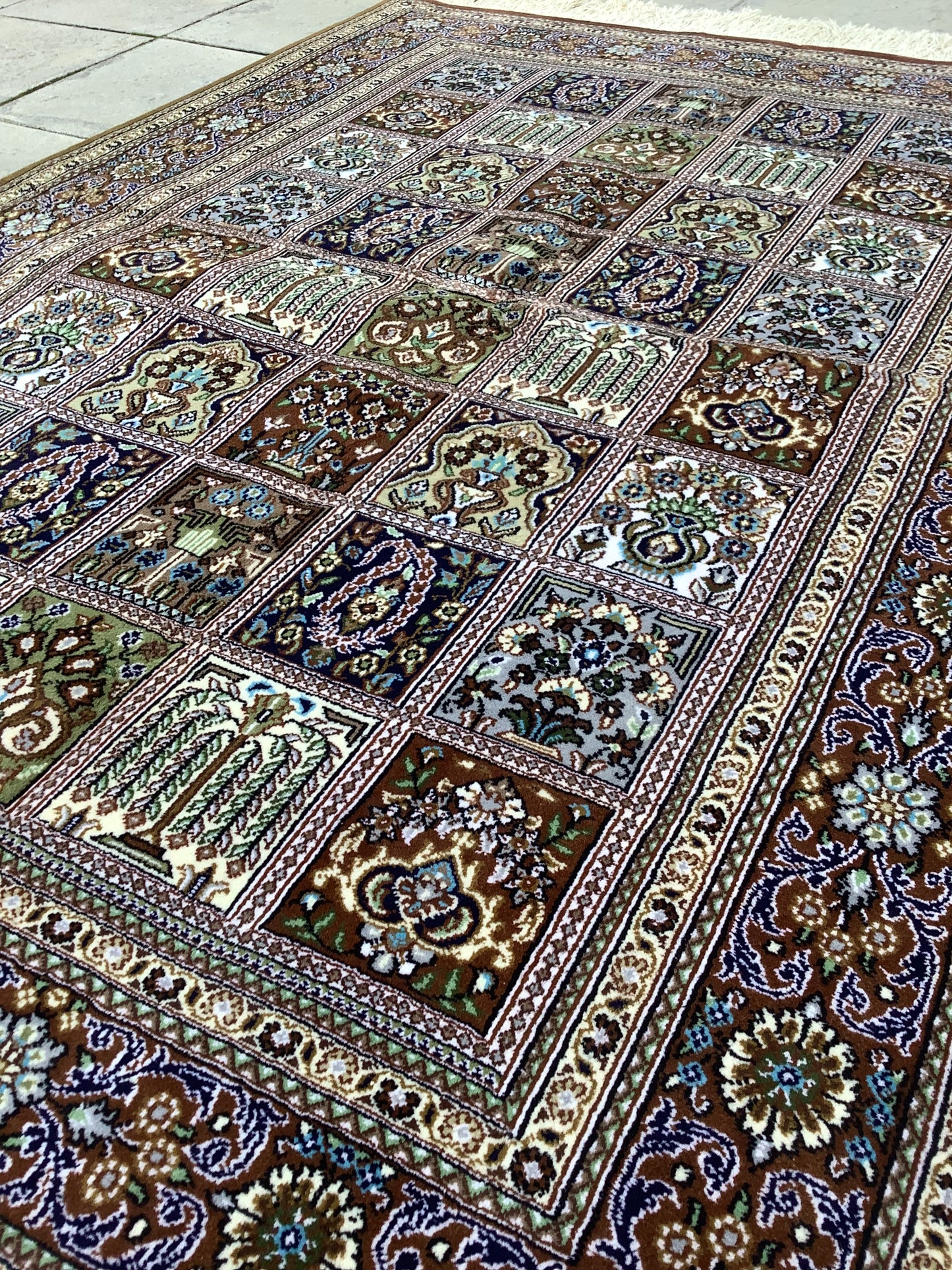 SORAYA GARDEN CARPET