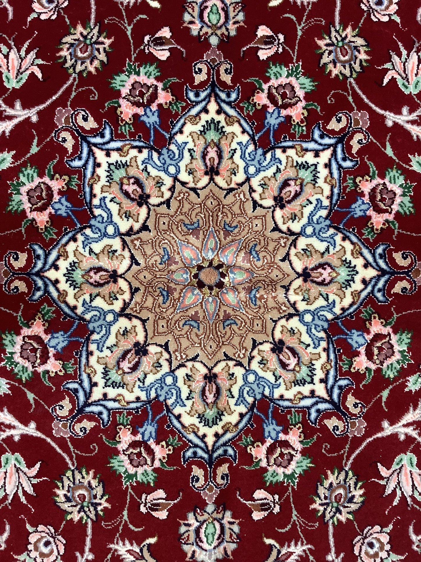 RUBY RED ISFAHAN