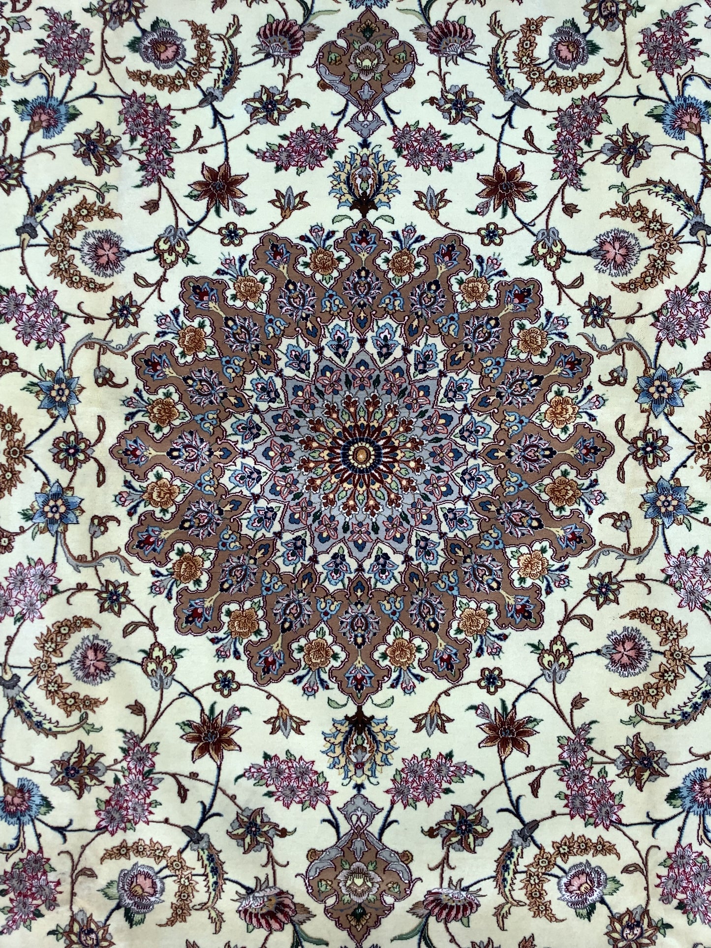 CHIC LARGE ISFAHAN ON SILK