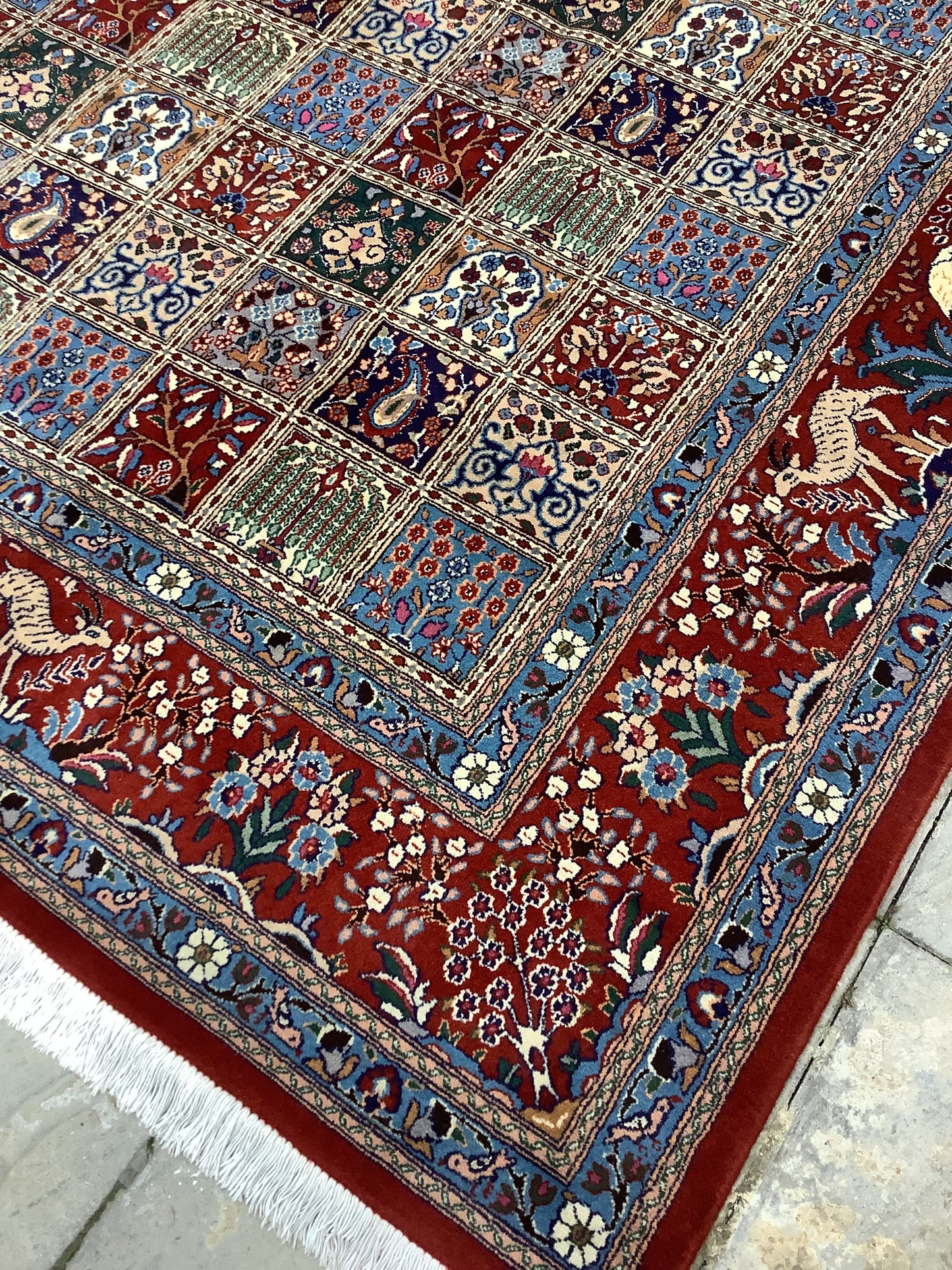 MOODY GARDEN CARPET PART SILK
