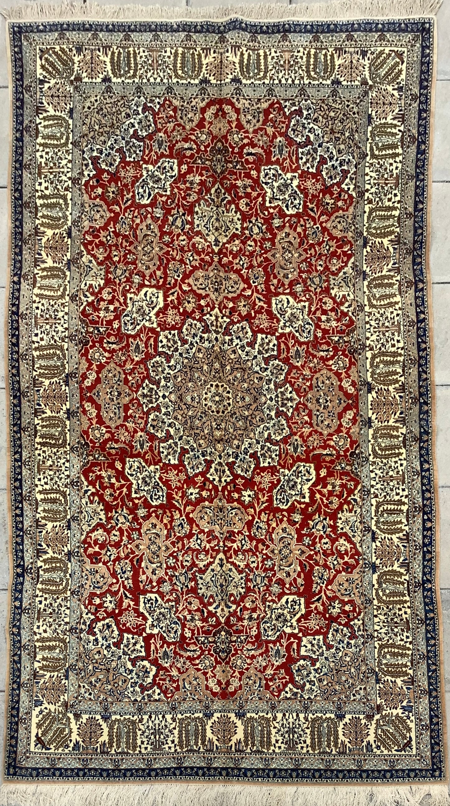 OLD RED NAIN