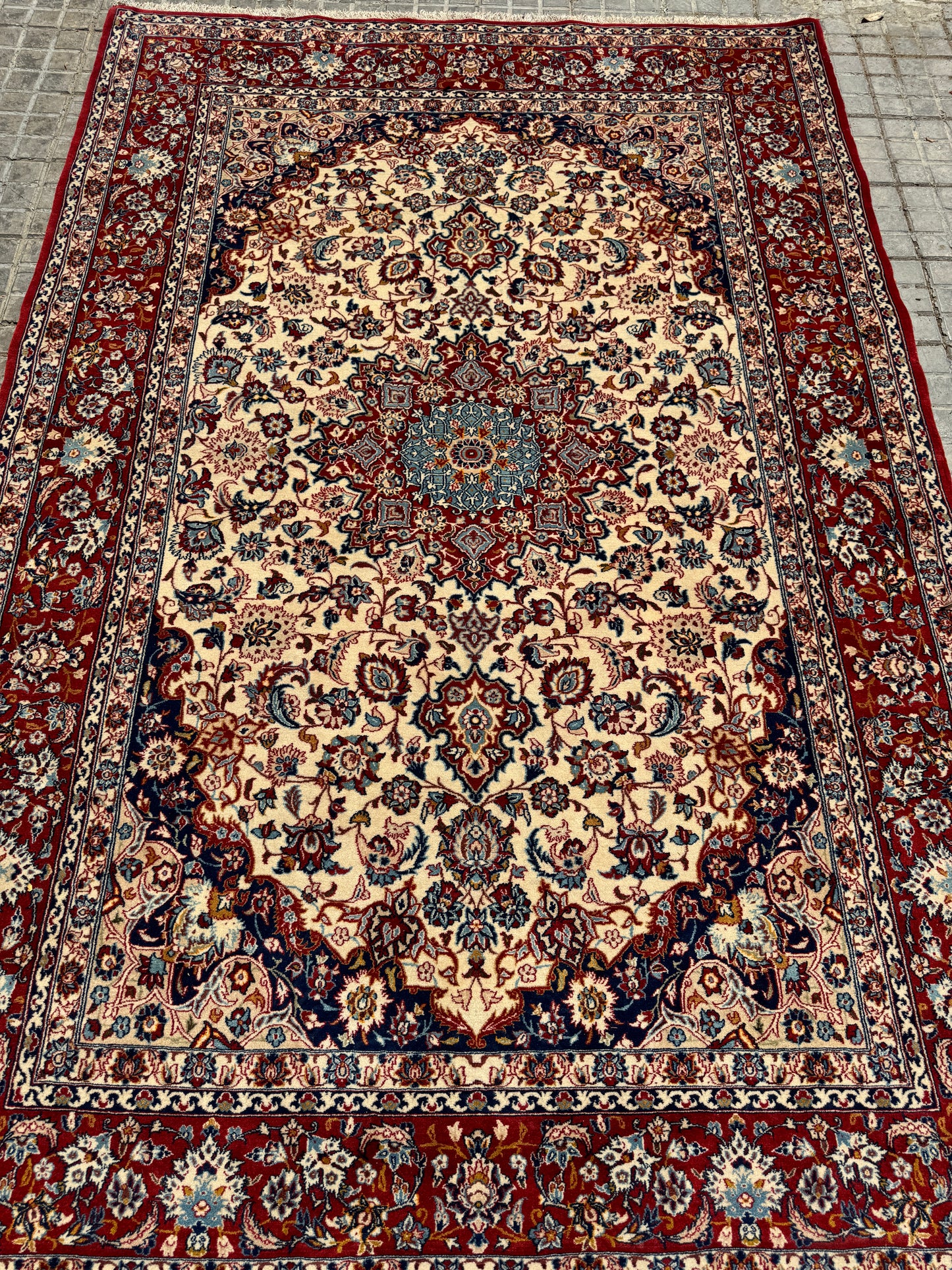 EXCLUSIVE PART-SILK ISFAHAN