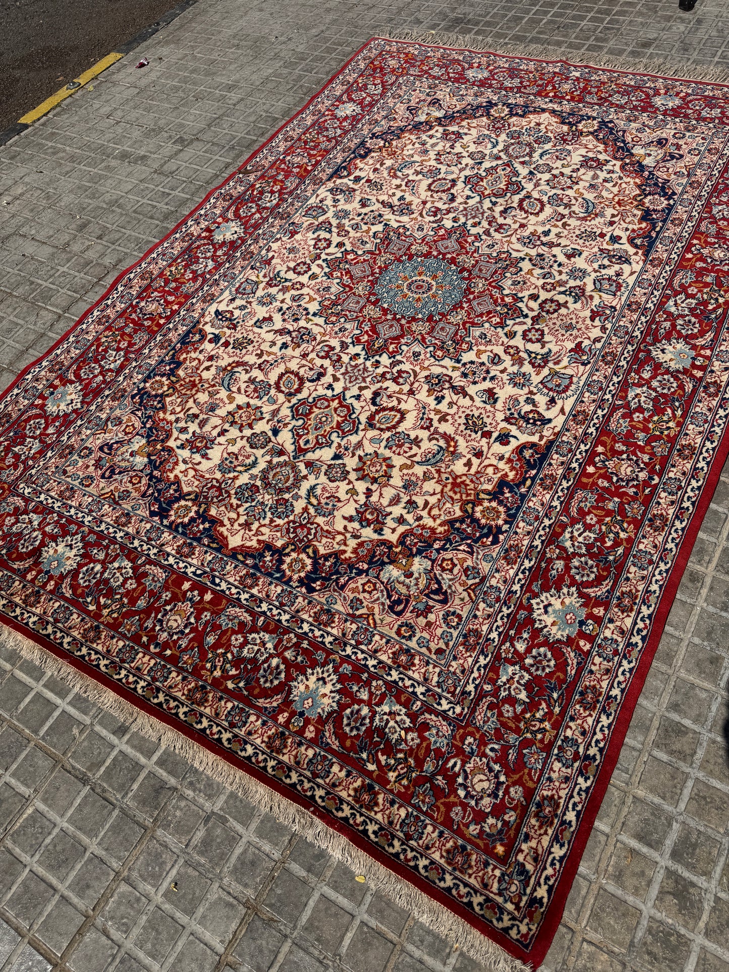 EXCLUSIVE PART-SILK ISFAHAN