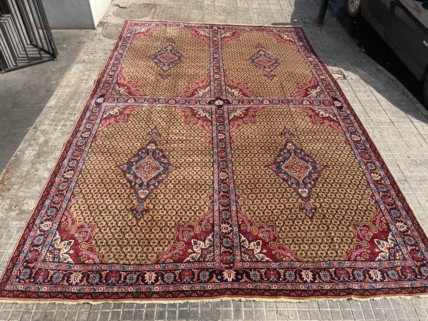 CHAHARBAGH GARDEN ANTIQUE