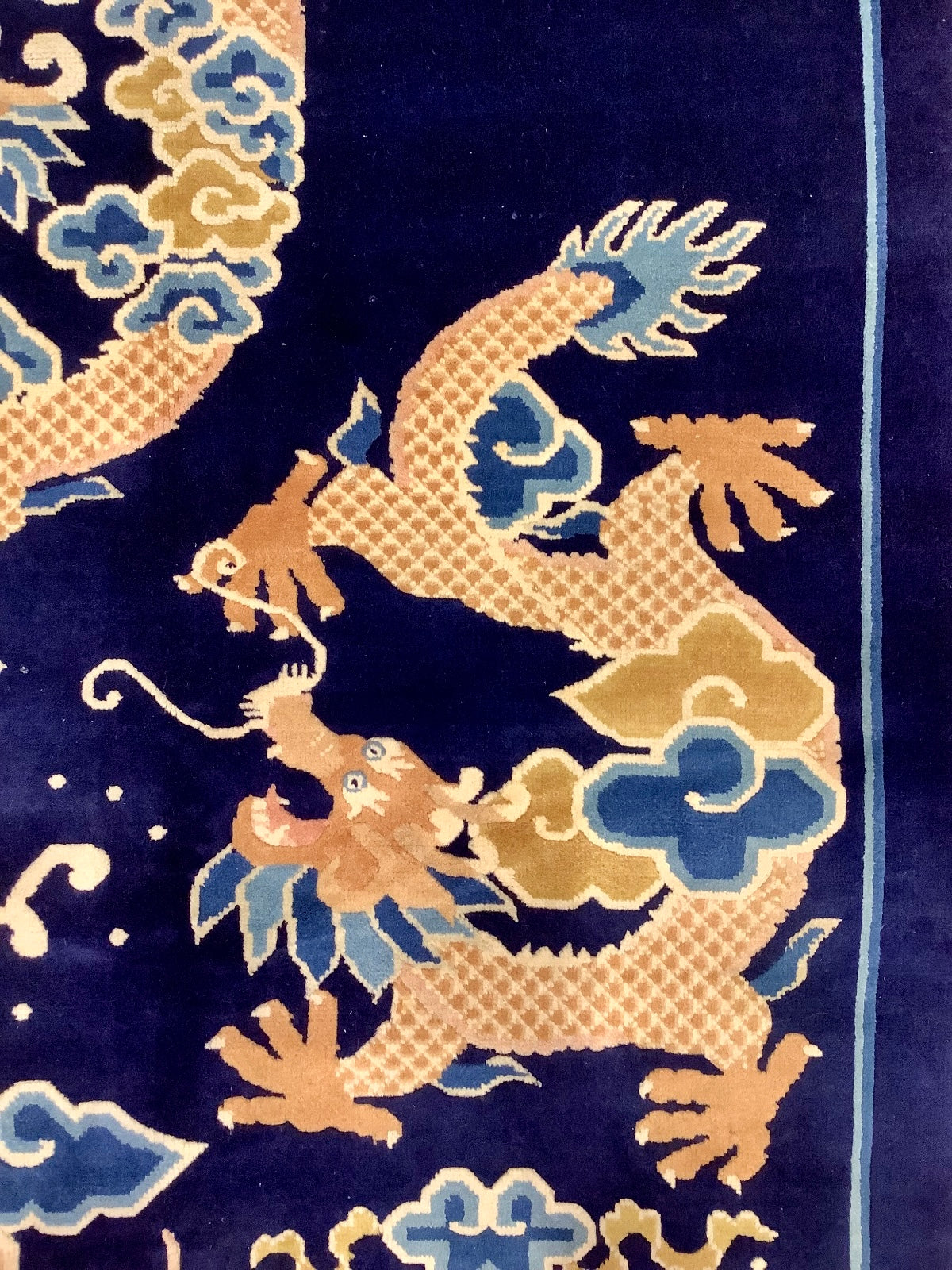π PEKING DRAGONS π