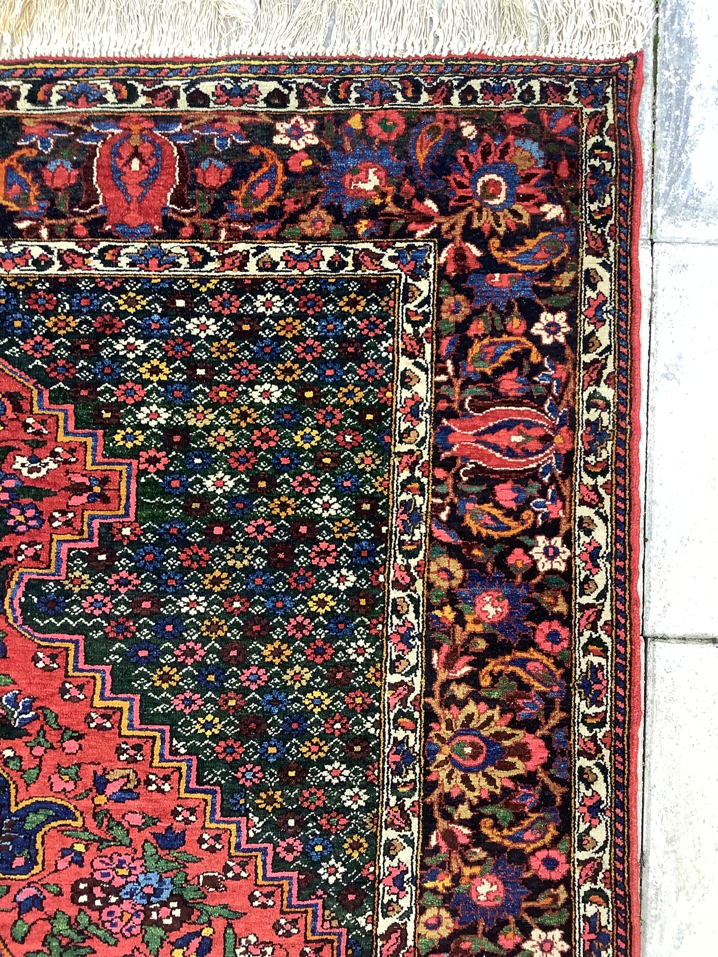 BAKHTIARI ANTIQUE TRIBAL