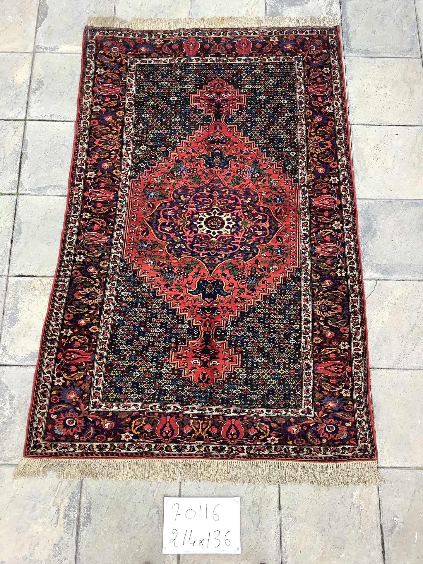 BAKHTIARI ANTIQUE TRIBAL