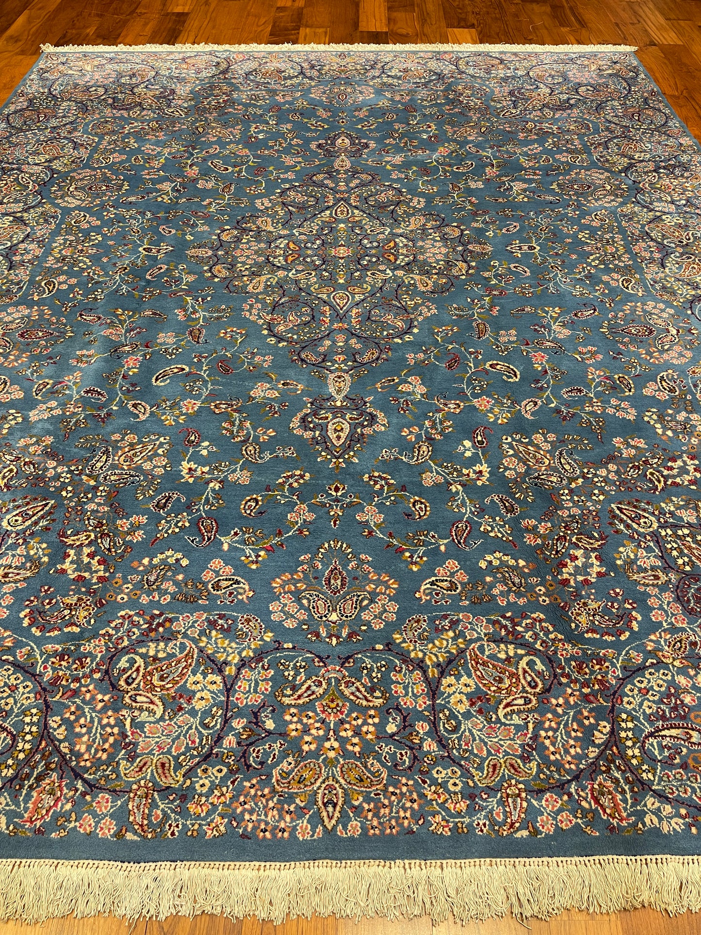 KILLER BLUE ANTIQUE