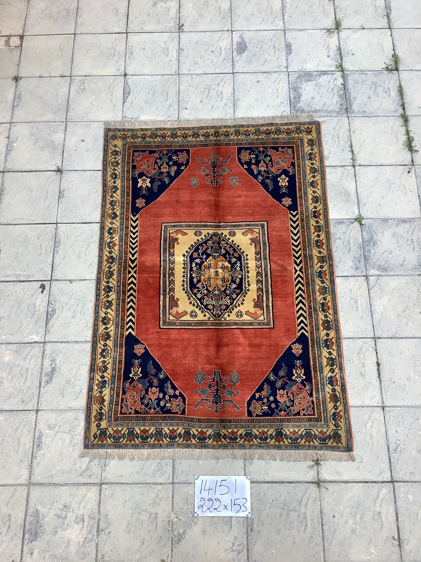 VINTAGE TRIBAL GABBEH