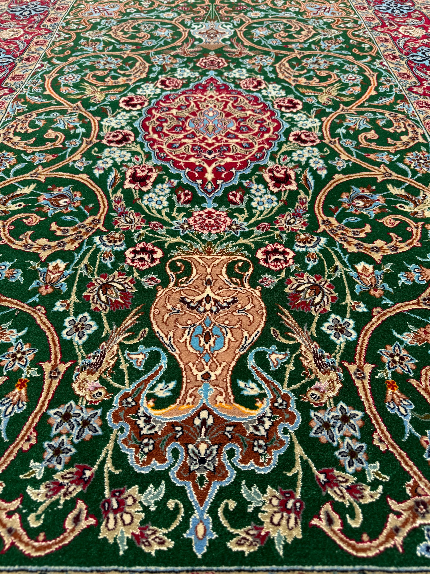 GREEN ESLIMI PRAYER ISFAHAN