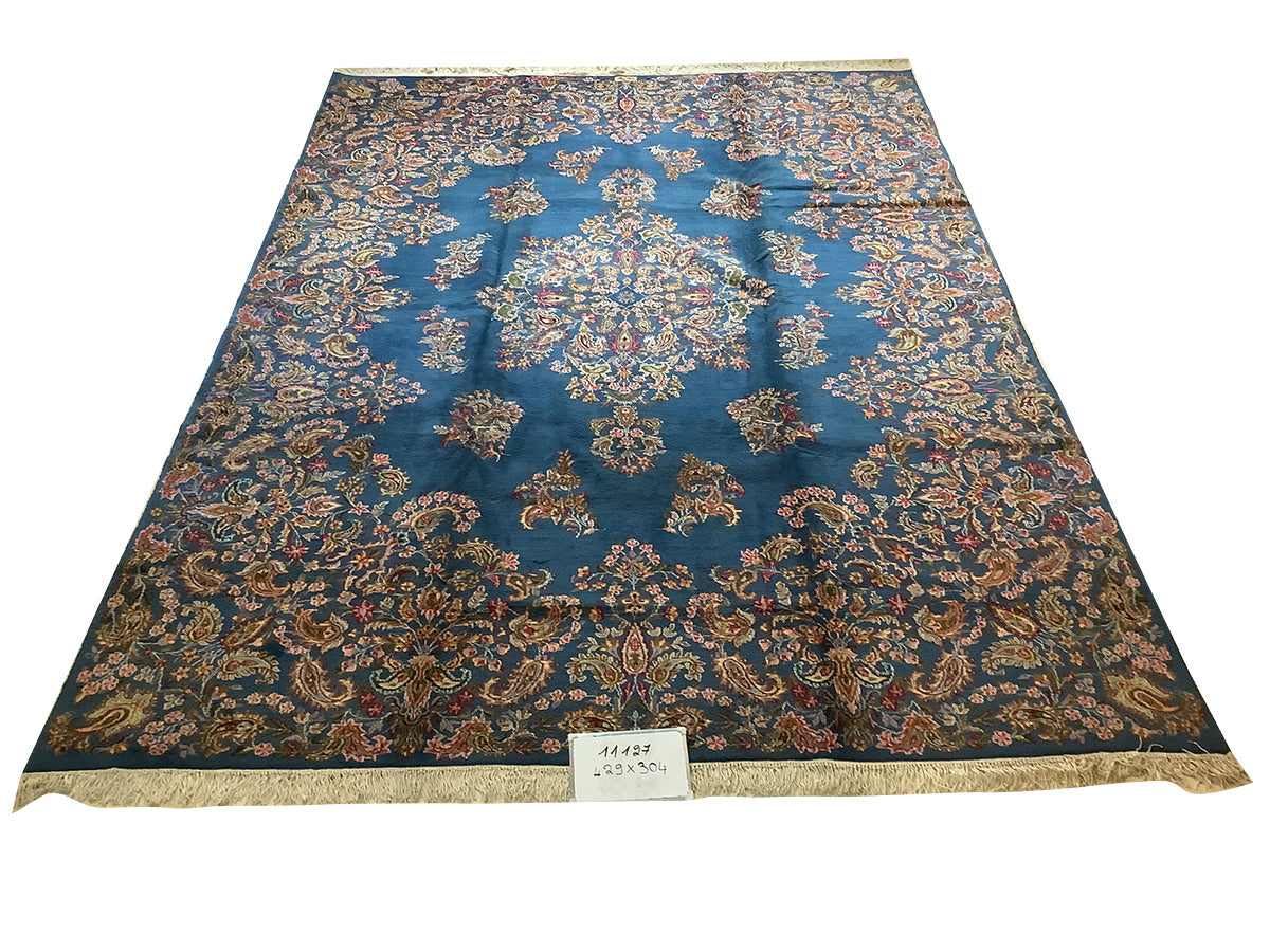 OLD BEAUTIFUL BLUE KERMAN