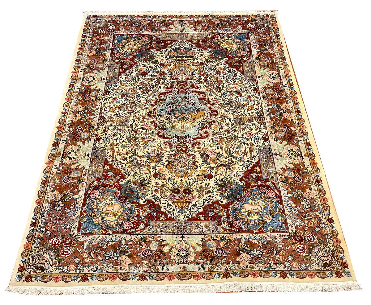 STUNNING ANIMAL CARPET