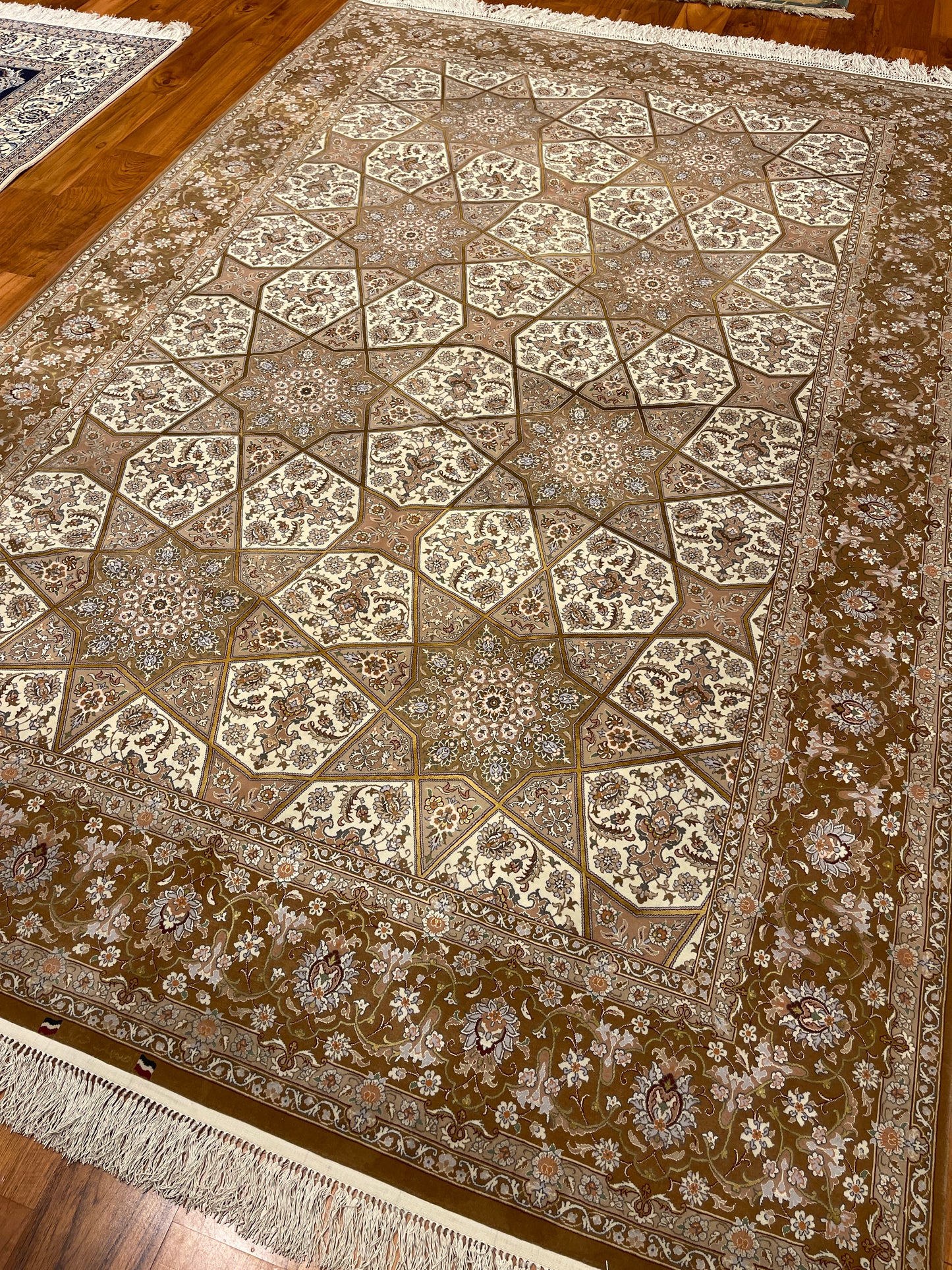 BROWNIAN GEOMETRY