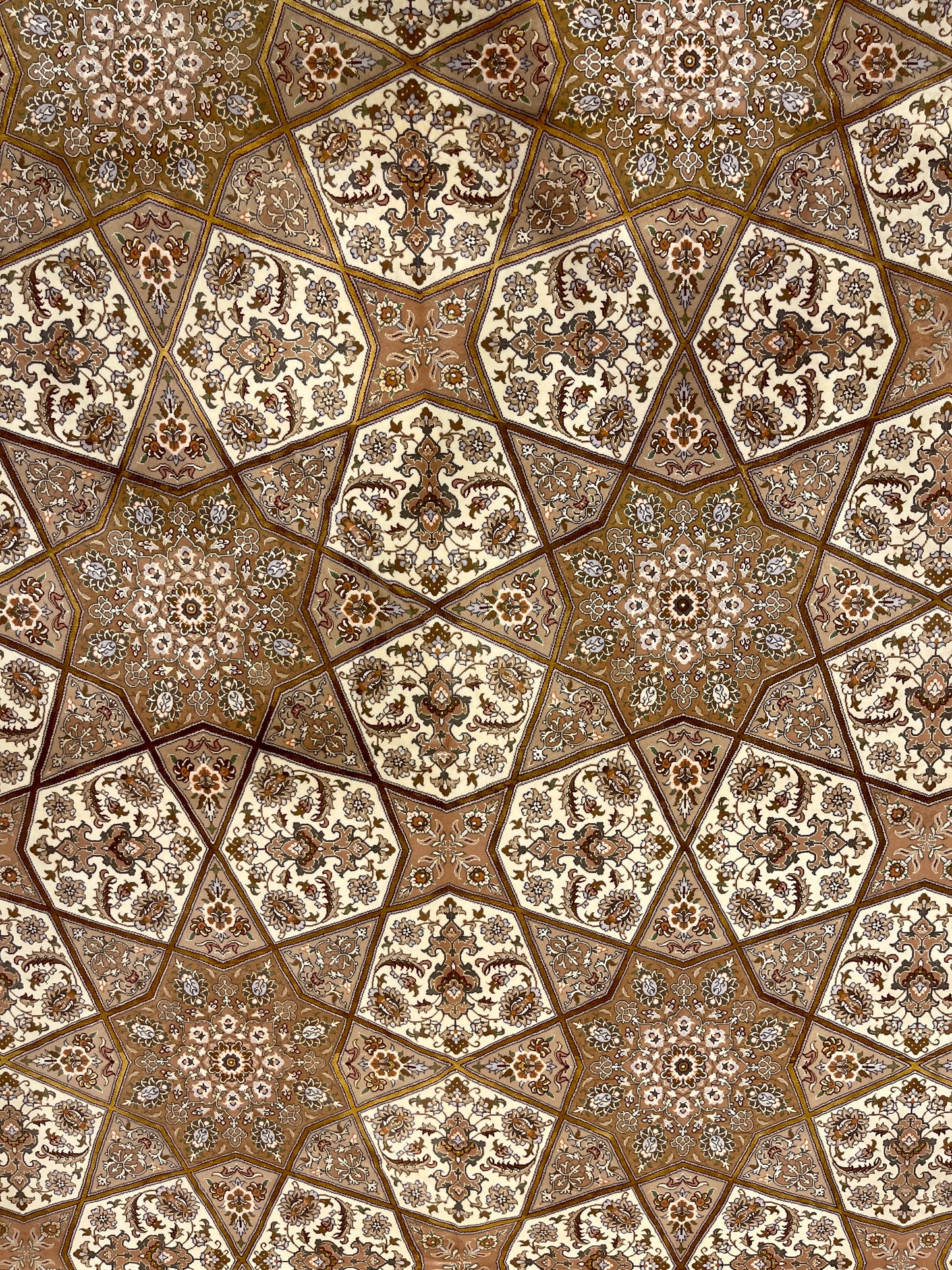 BROWNIAN GEOMETRY