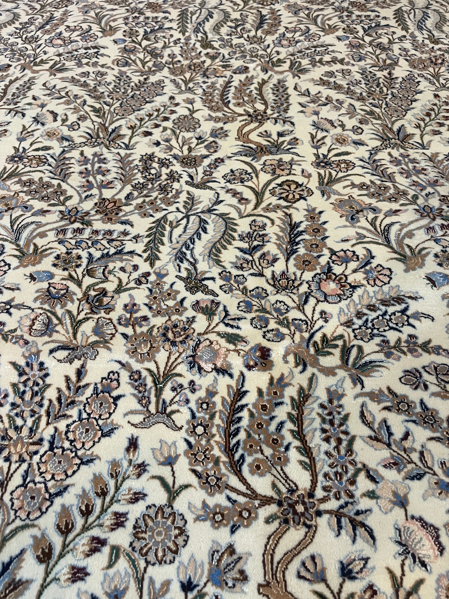 SUPERFINE MOHAMMADI ON SILK