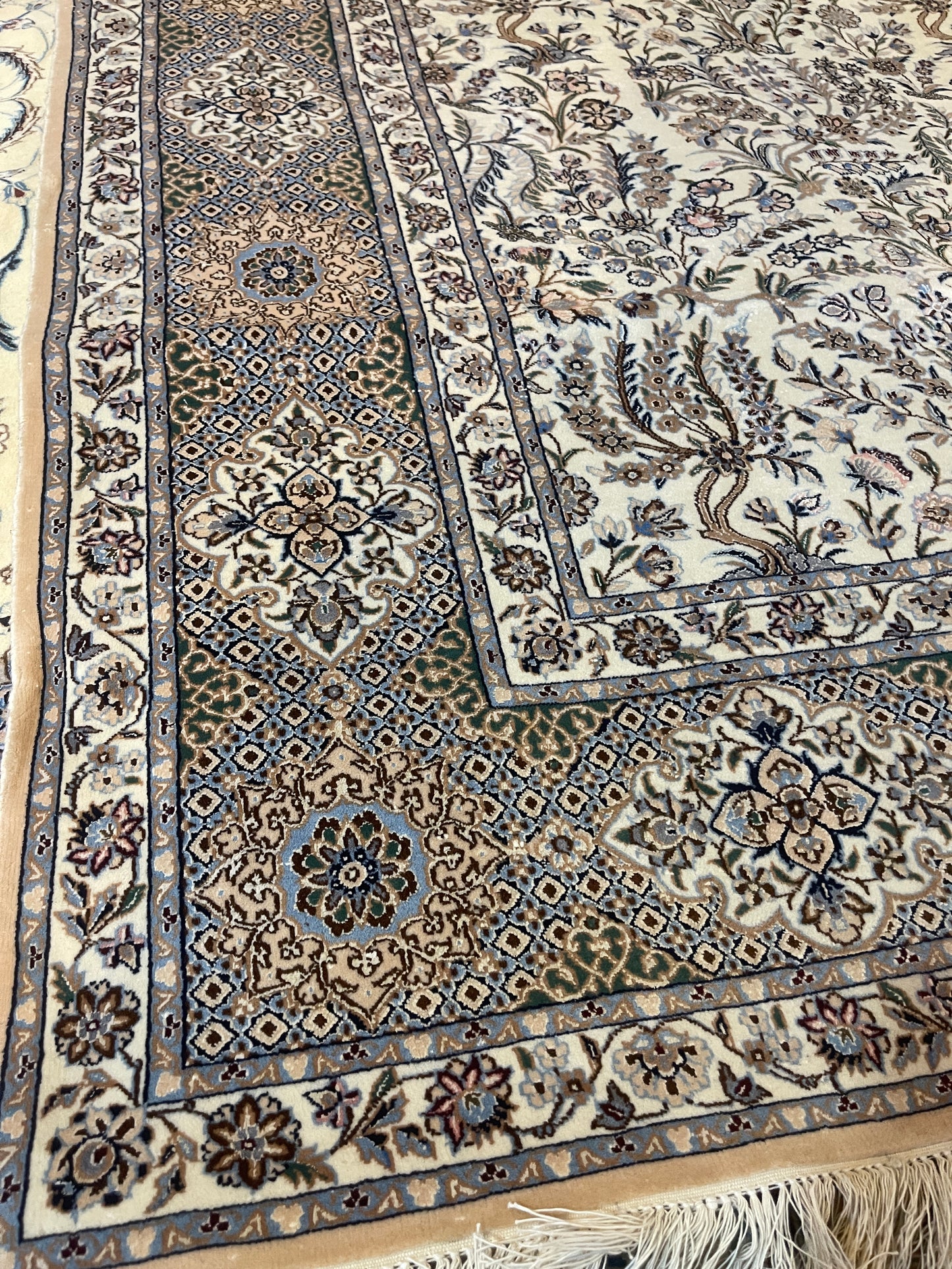 SUPERFINE MOHAMMADI ON SILK